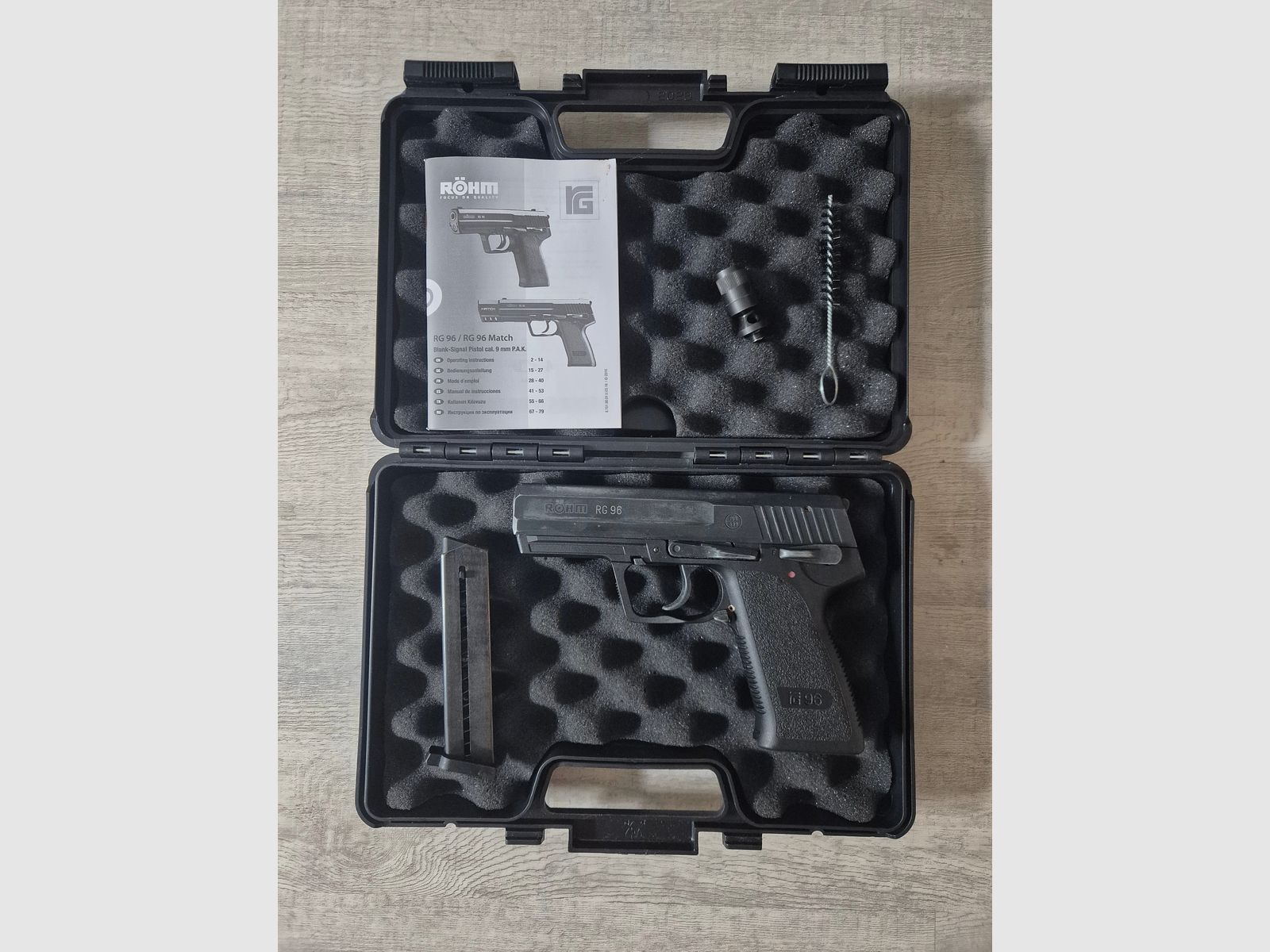 Röhm RG 96 pistolet alarmowy brüniert