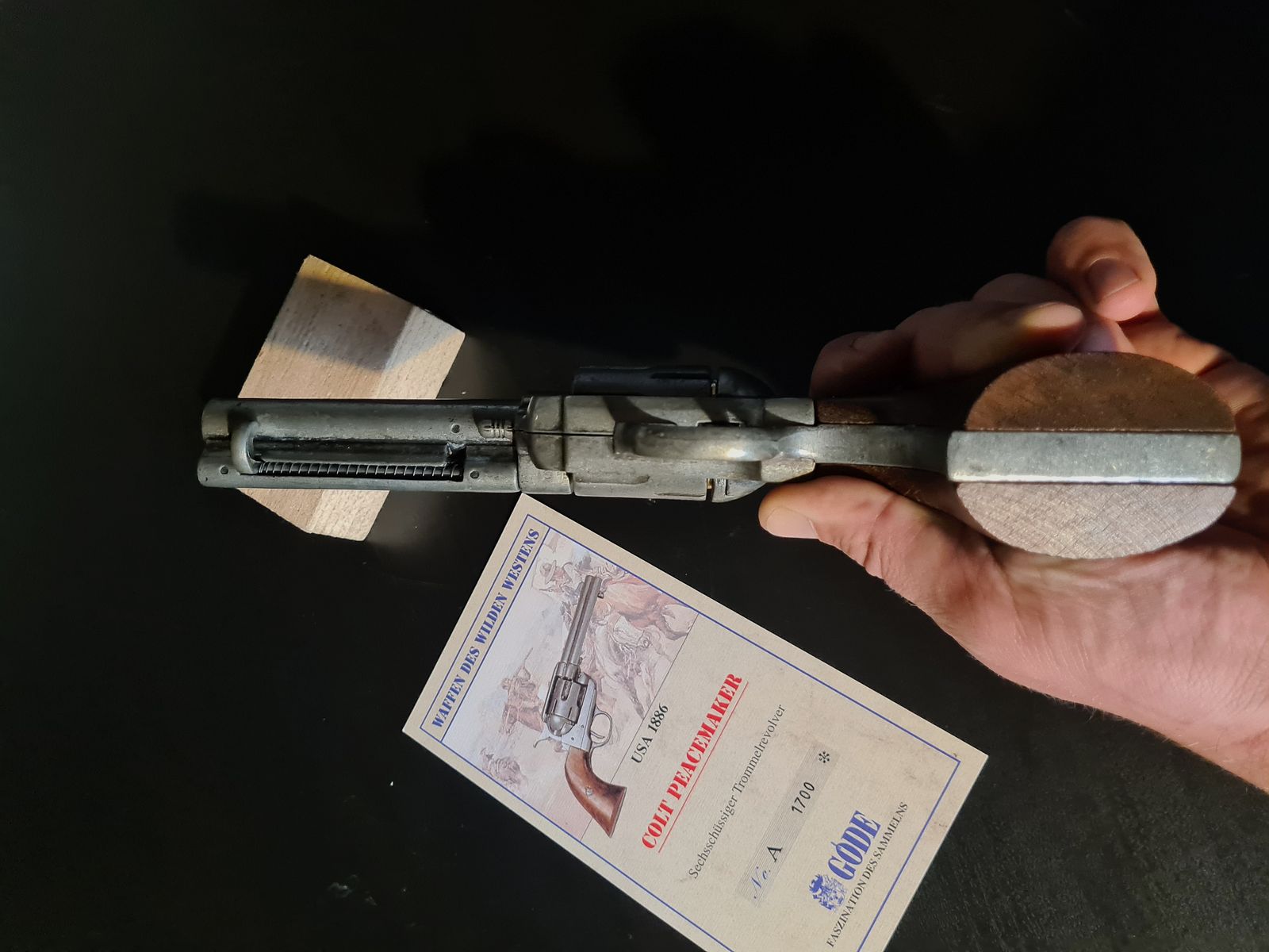 COLT PEACEMAKER Revolver Deko GODE