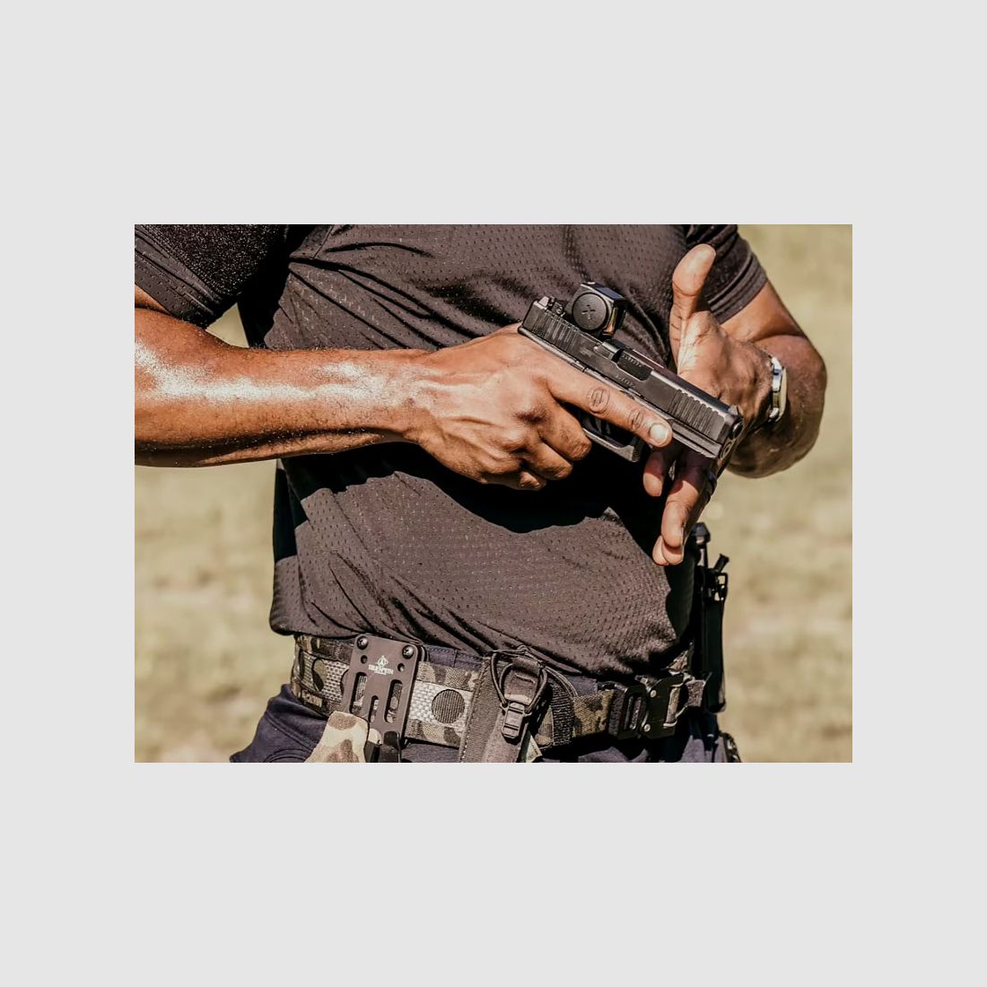 VORTEX Defender ST Enclosed Solar Micro RedDot