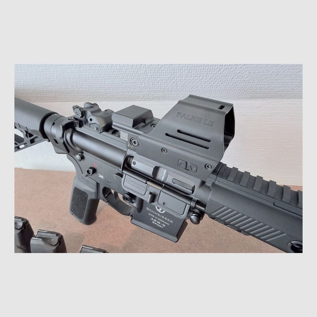 Schmeisser AR15-9 Sport M – FALKE LE – 5 Chargeurs