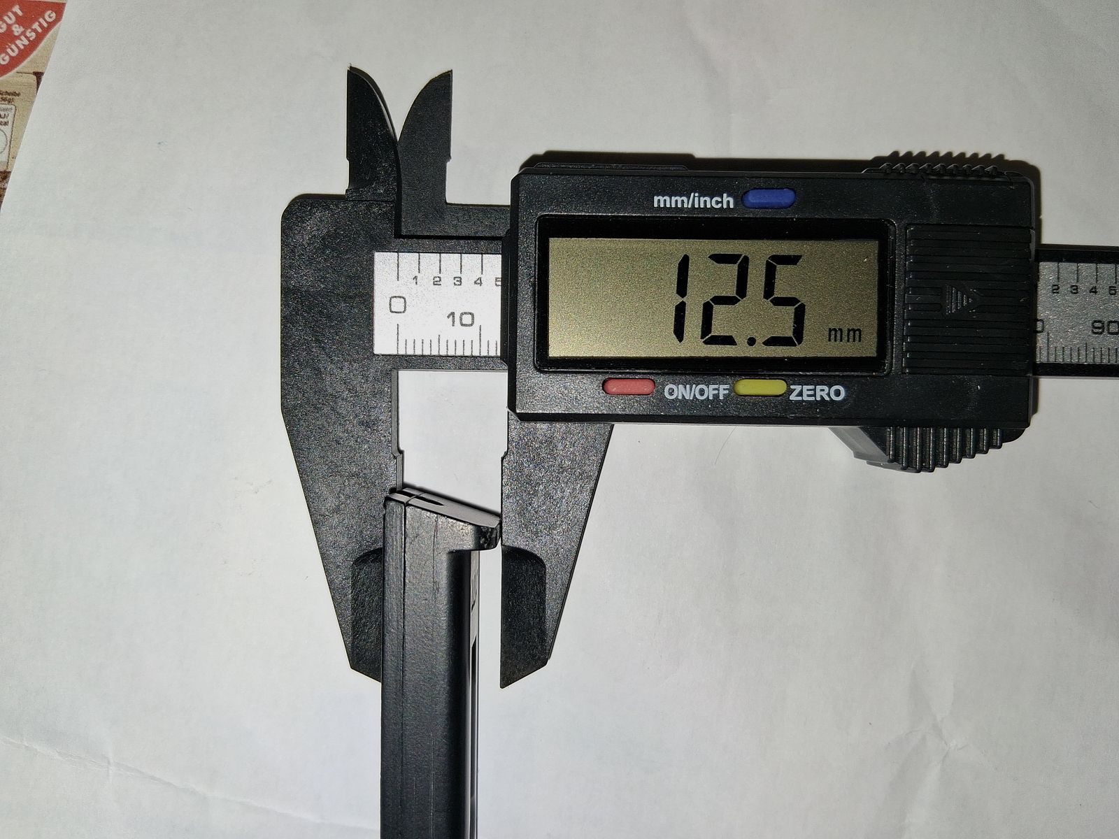 2 Magazine für CO2 Pistole Kal. 4,5 mm BB (??? Beretta Elite II, Swiss Arms P84, Smith & Wesson M&P 40, Umarex MCP / UX TDP / XBG, Borner M84 / 3000 / Sport 306 ???)