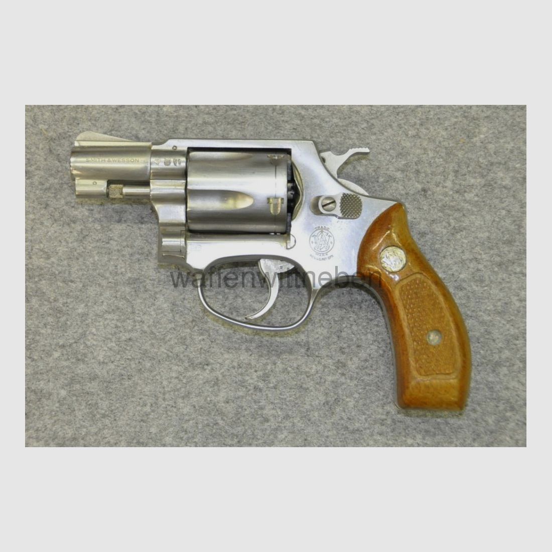 Smith & Wesson 60