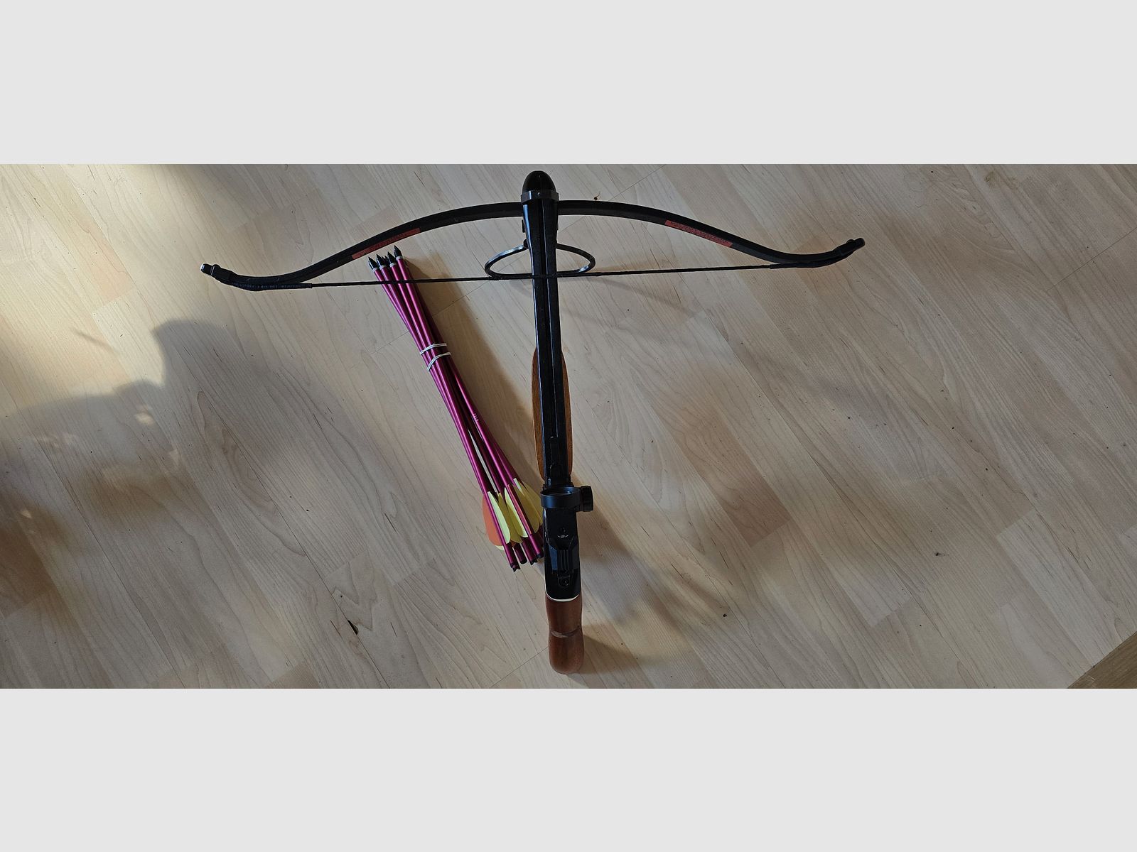 Pistolenarmbrust Phyton 150A1H mit Holzgriff, 150lbs