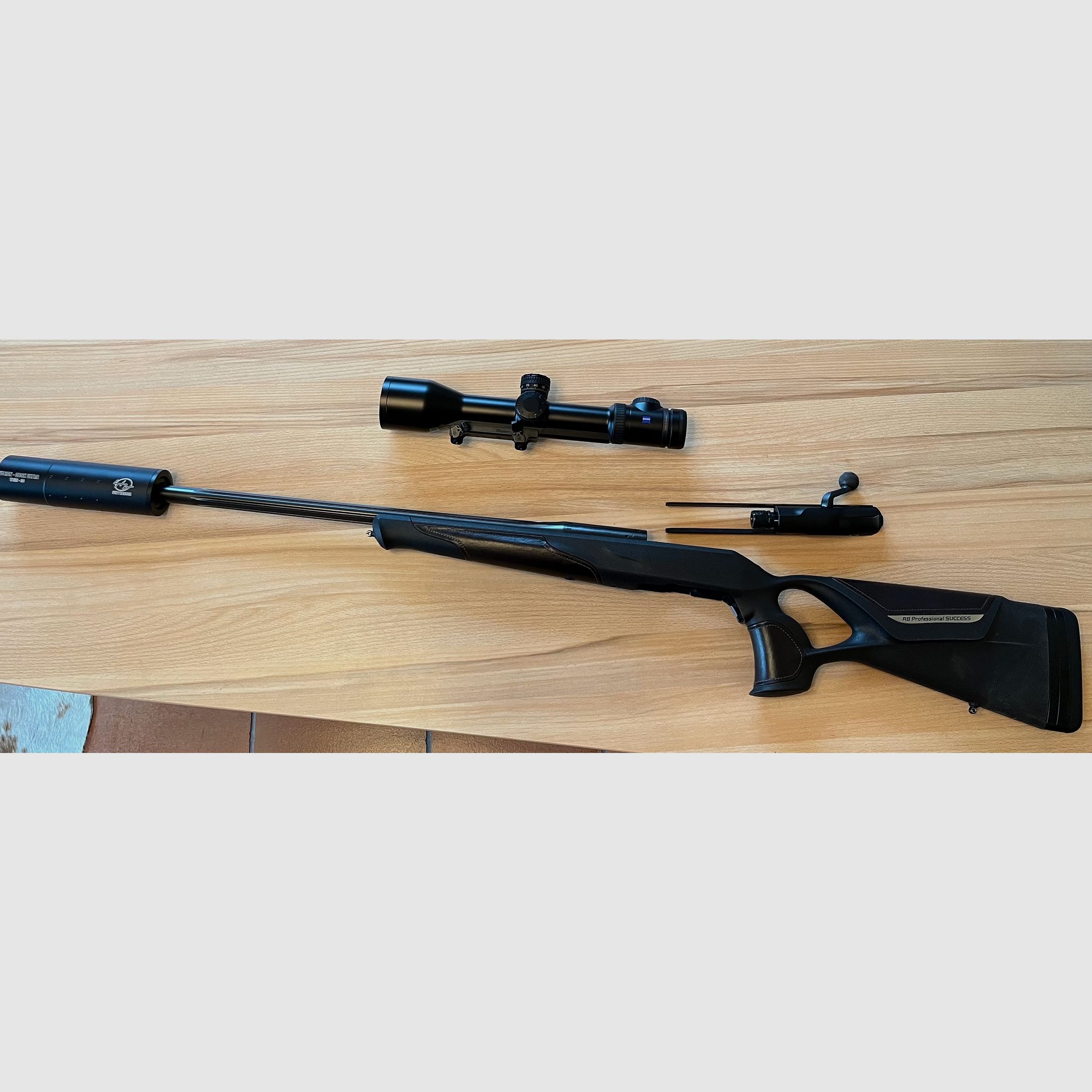 Blaser R8 Professional SUCCESS 8X57JS Komplettangebot