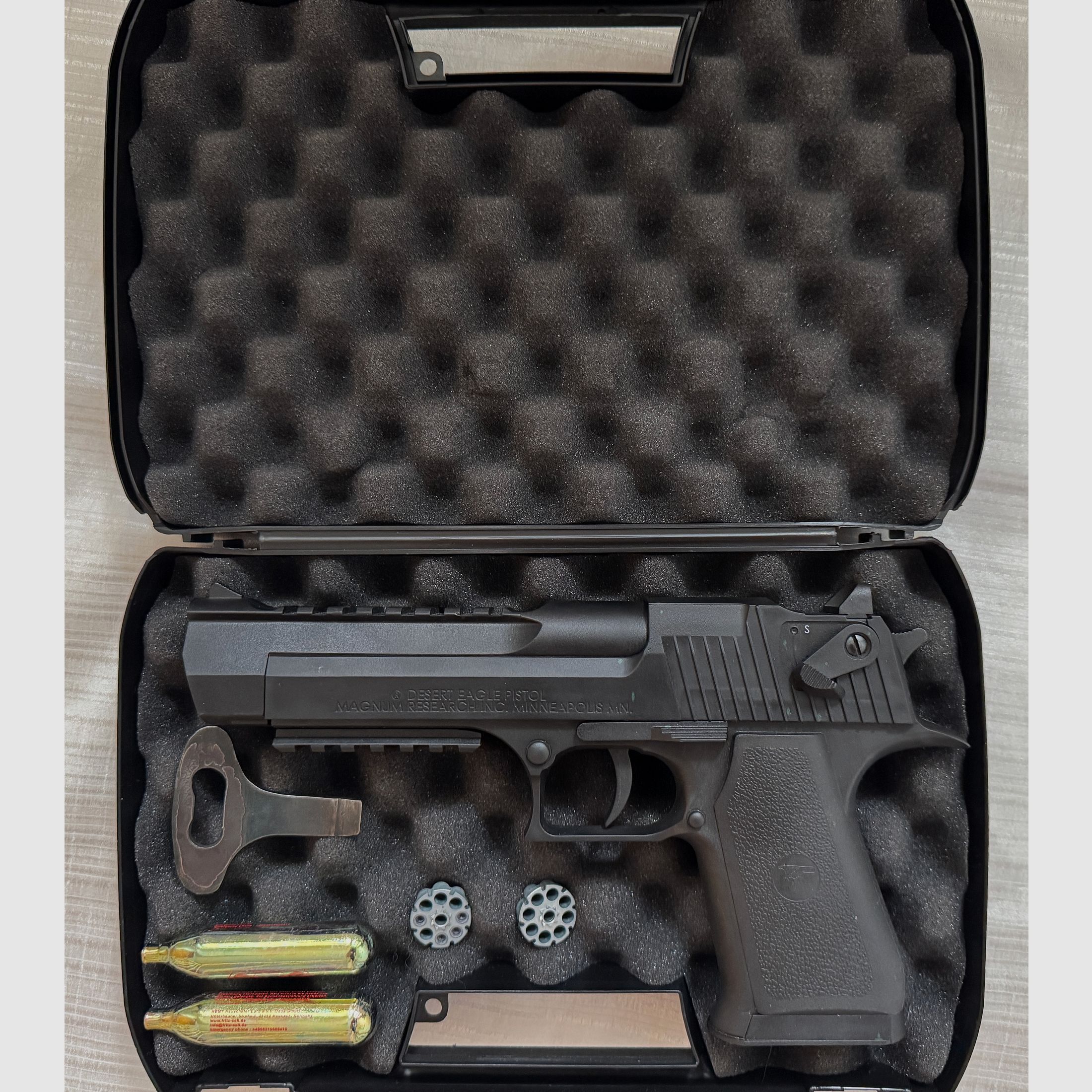 Magnum Research Inc. Desert Eagle (Umarex) 4.5mm Diabolo -- RARITY --
