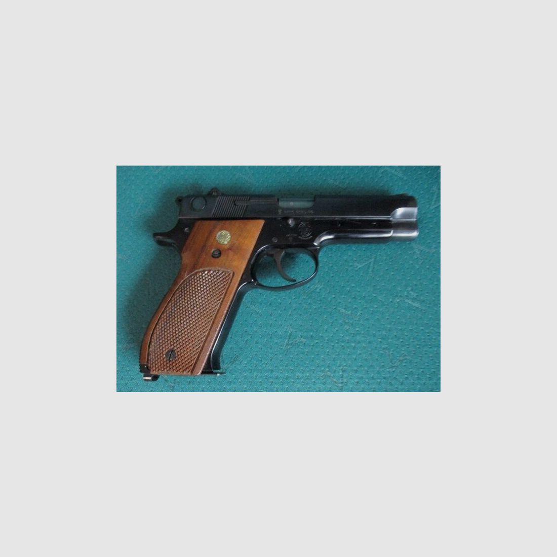 Pistole 9mm Luger Smith & Wesson Mod. 39 mit verstellbarer Visierung 39