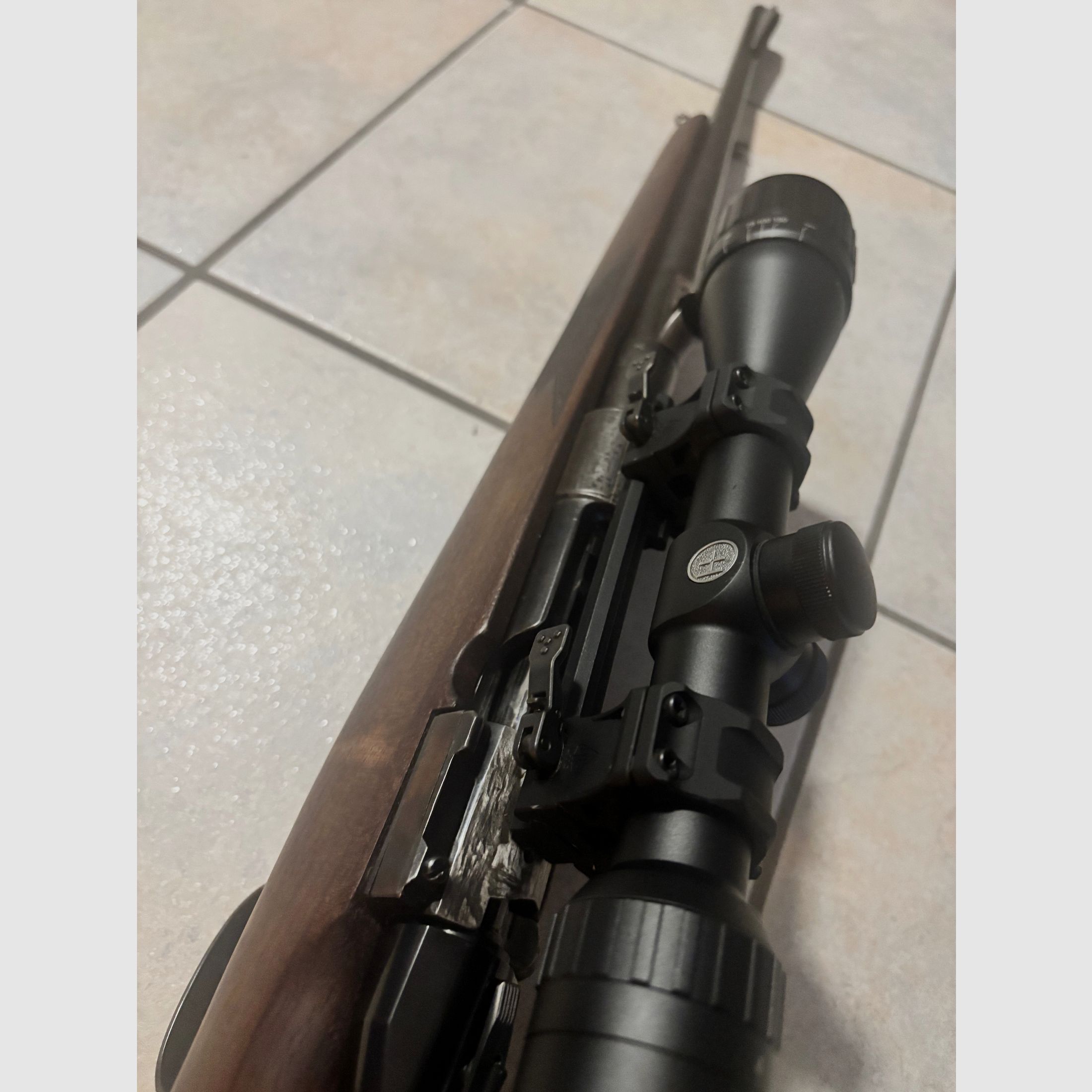 Mauser 98er 8x57IS incluso HAWKE 4-12x