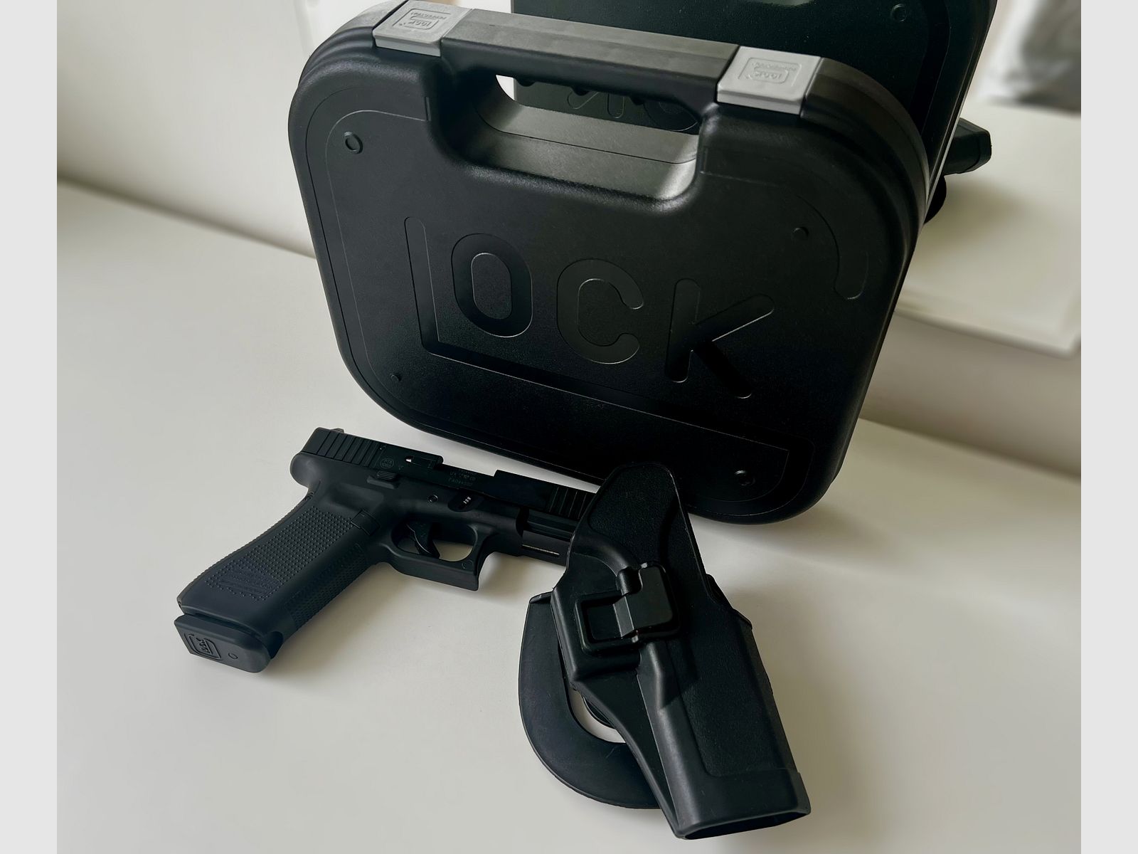 Glock 17 Gen. 5 9mm PAK + kabura + walizka na broń Glock