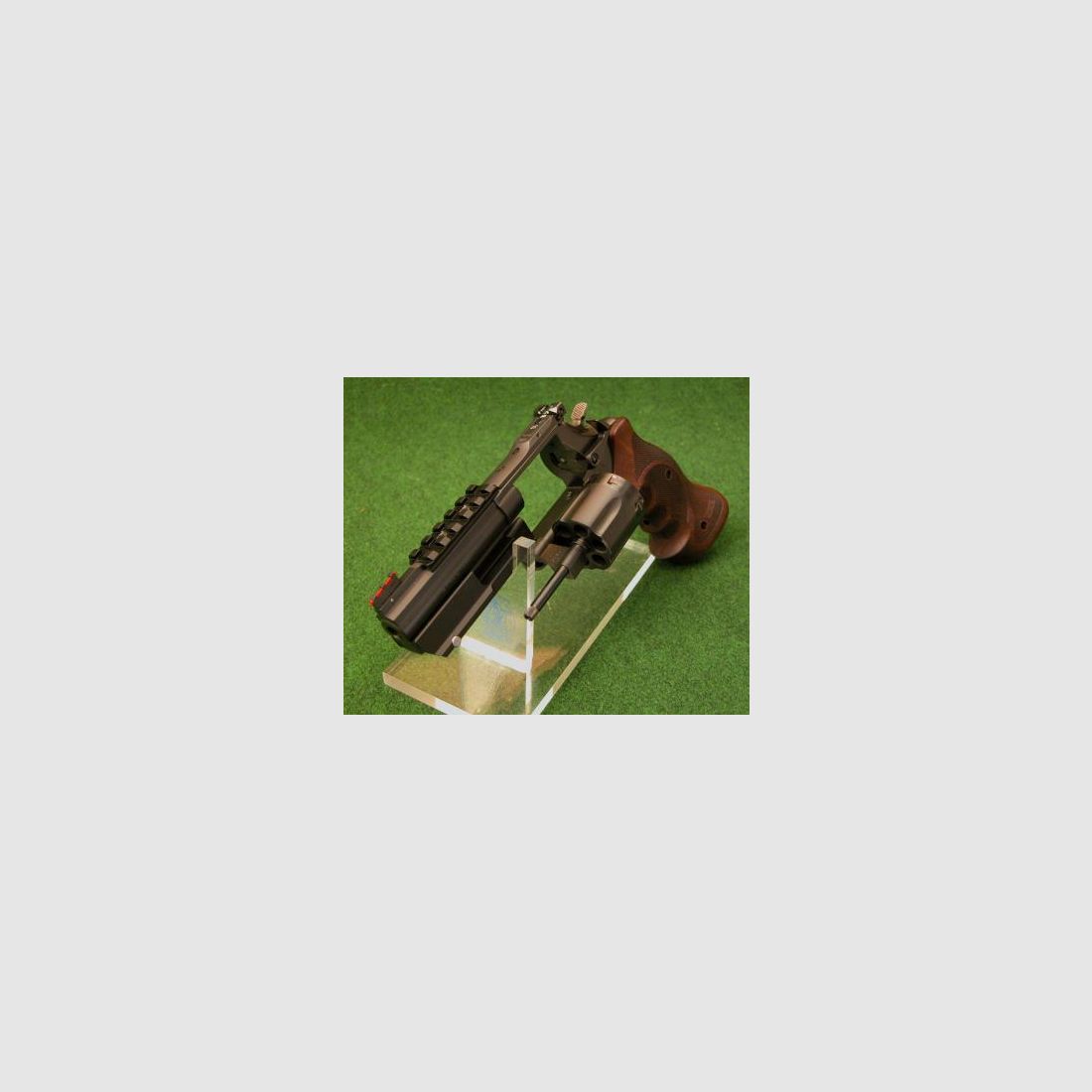@ DELTA COMBAT CUSTOM TARGET S&W 586-1 4" Zoll .357 Mag @