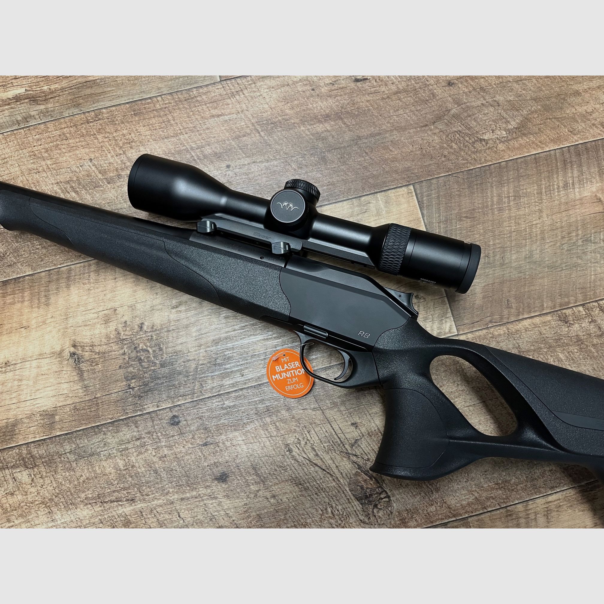 Blaser R8 Ultimate Sonderfarbe SCHWARZ   .308win  LL 52 cm M15x1   Sofort lieferbar