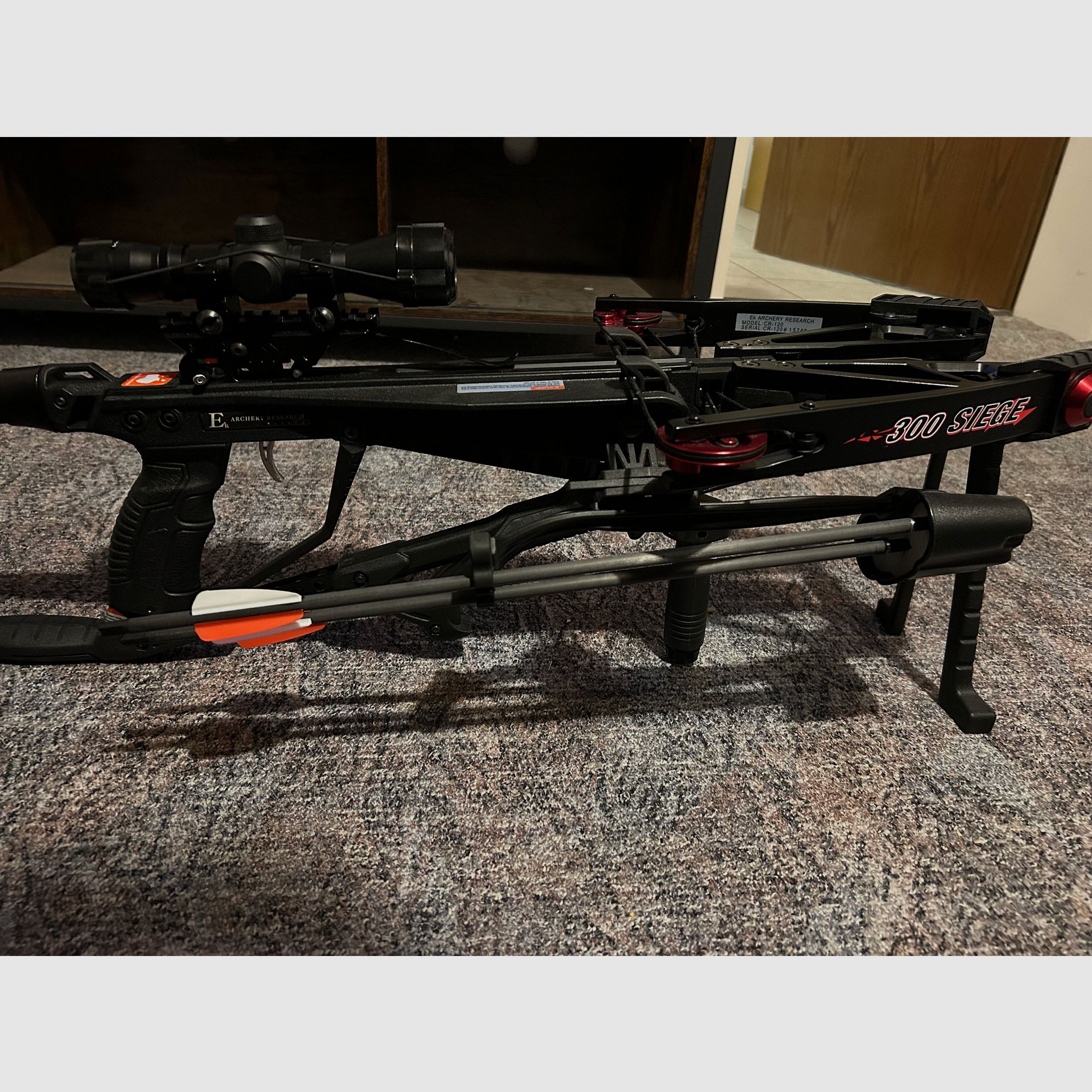 EK ARCHERY Siège - 300 fps / 150 lbs - Arbalète