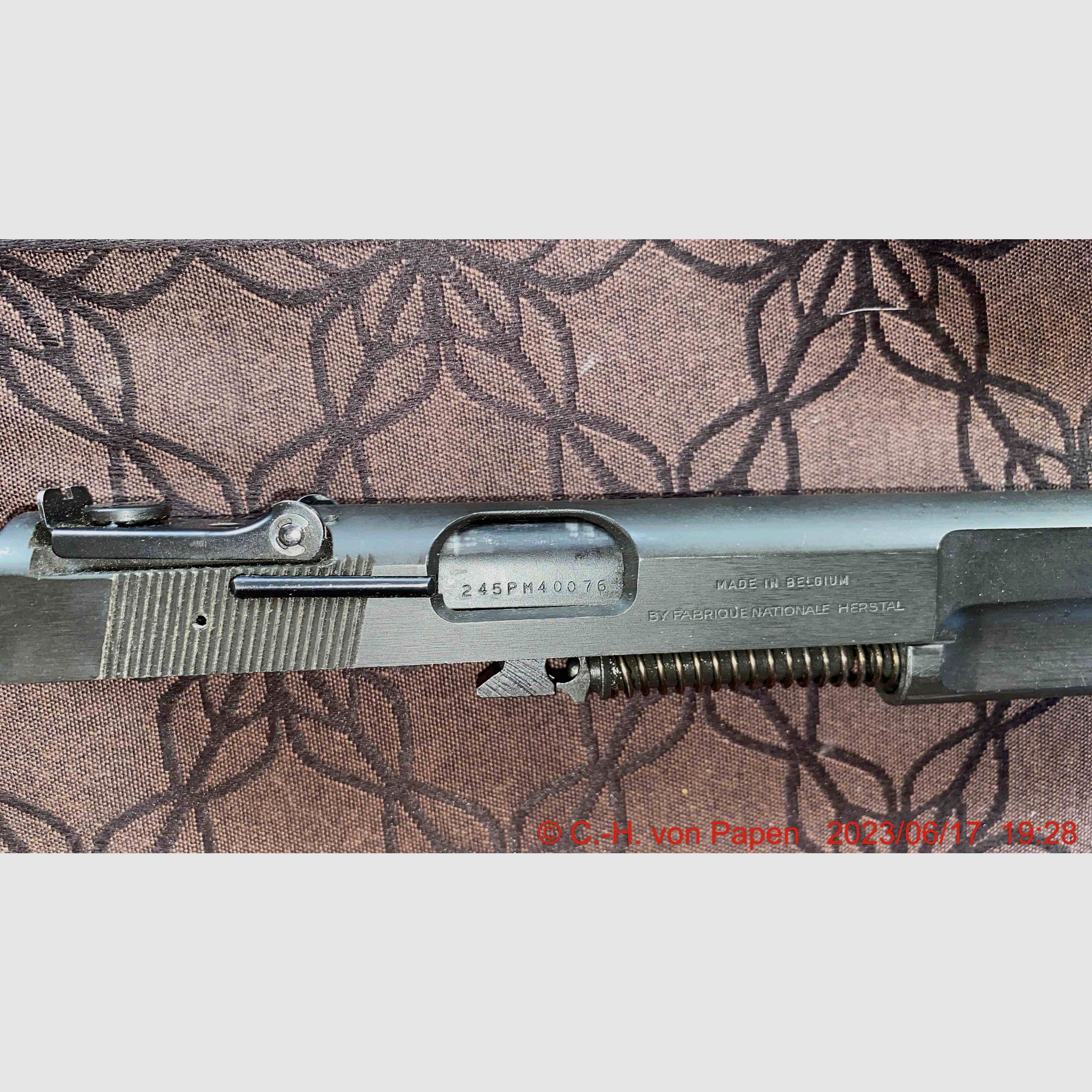 Browning FN HP Competitiepistool met 6" loop kal. 9mm Luger & reserve magazijn 17 schoten