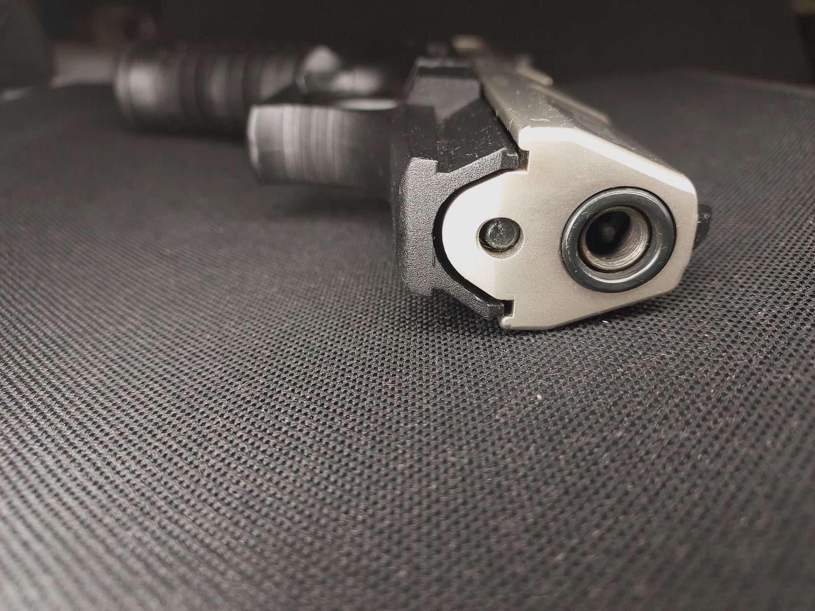 Walther P99 blank firing pistol 9mm P.A.K. bicolor (762) with Fidragon holster