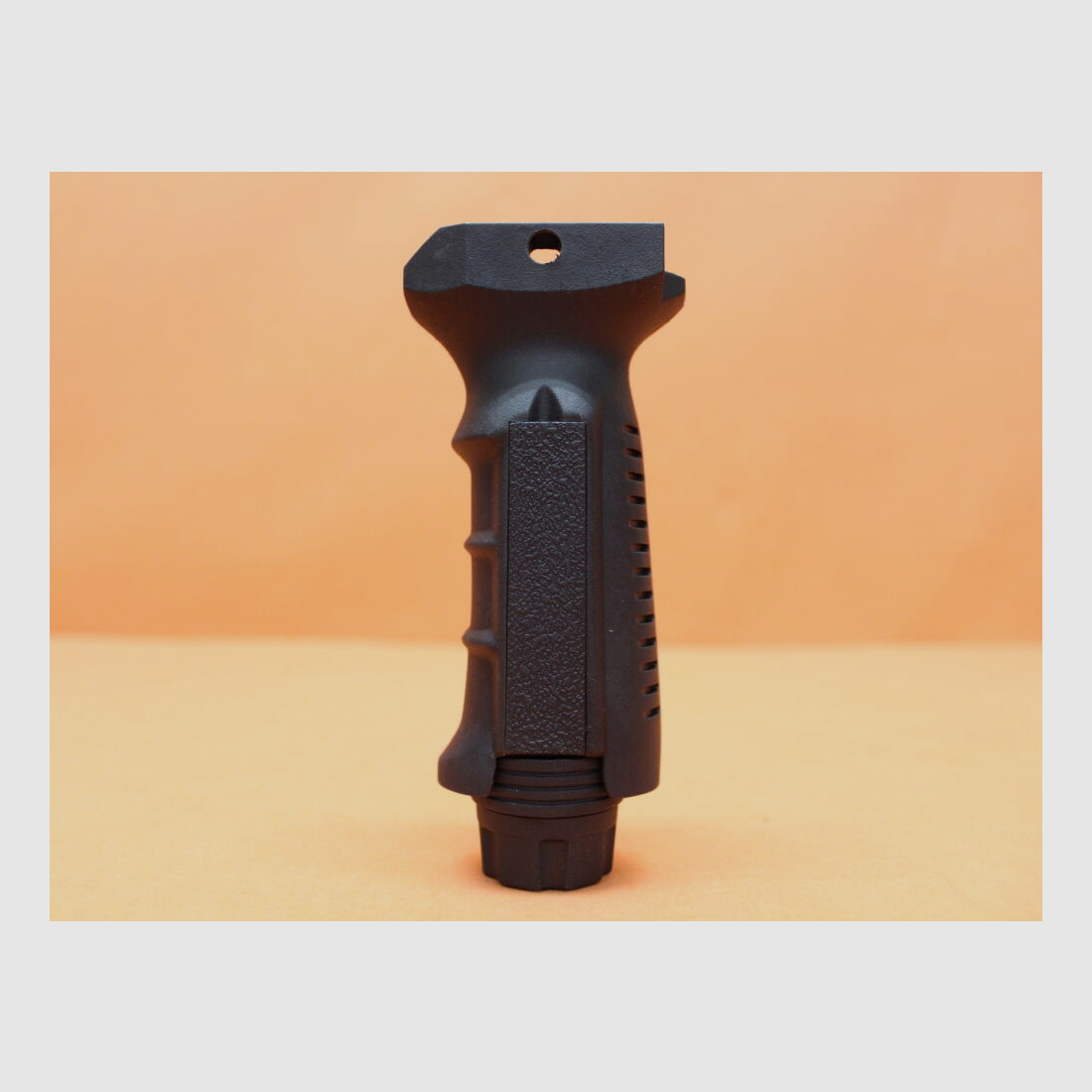 UTG - Leapers UTG Tactical Foregrip (RB-FGRP168B) Model 15 front grip for Picatinny profile with battery compartment