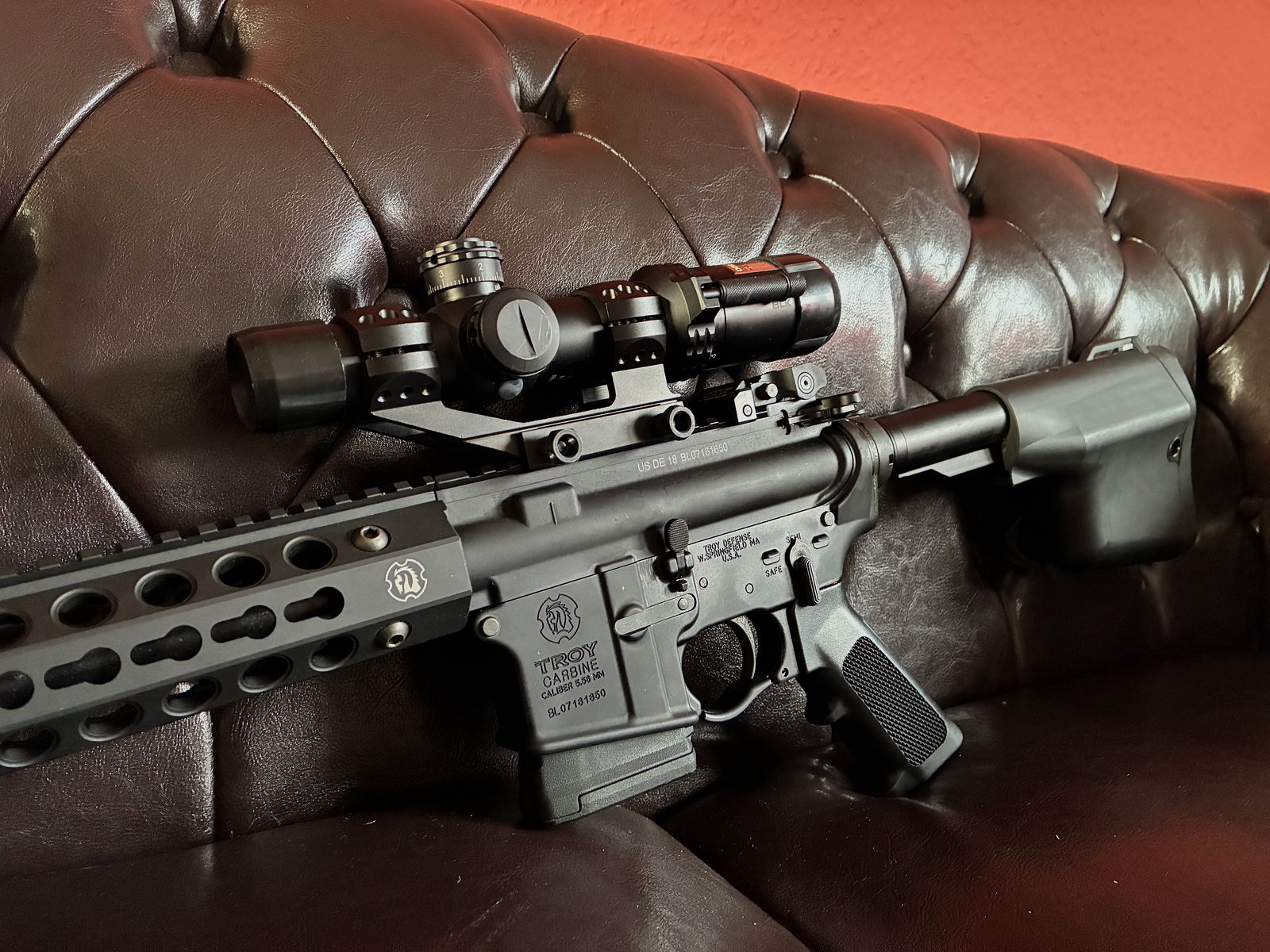 Troy Industries Carbine .223 Rem. incl. AR .300 BLK optic – minder dan 50 schoten!, afbeelding 1 van 8