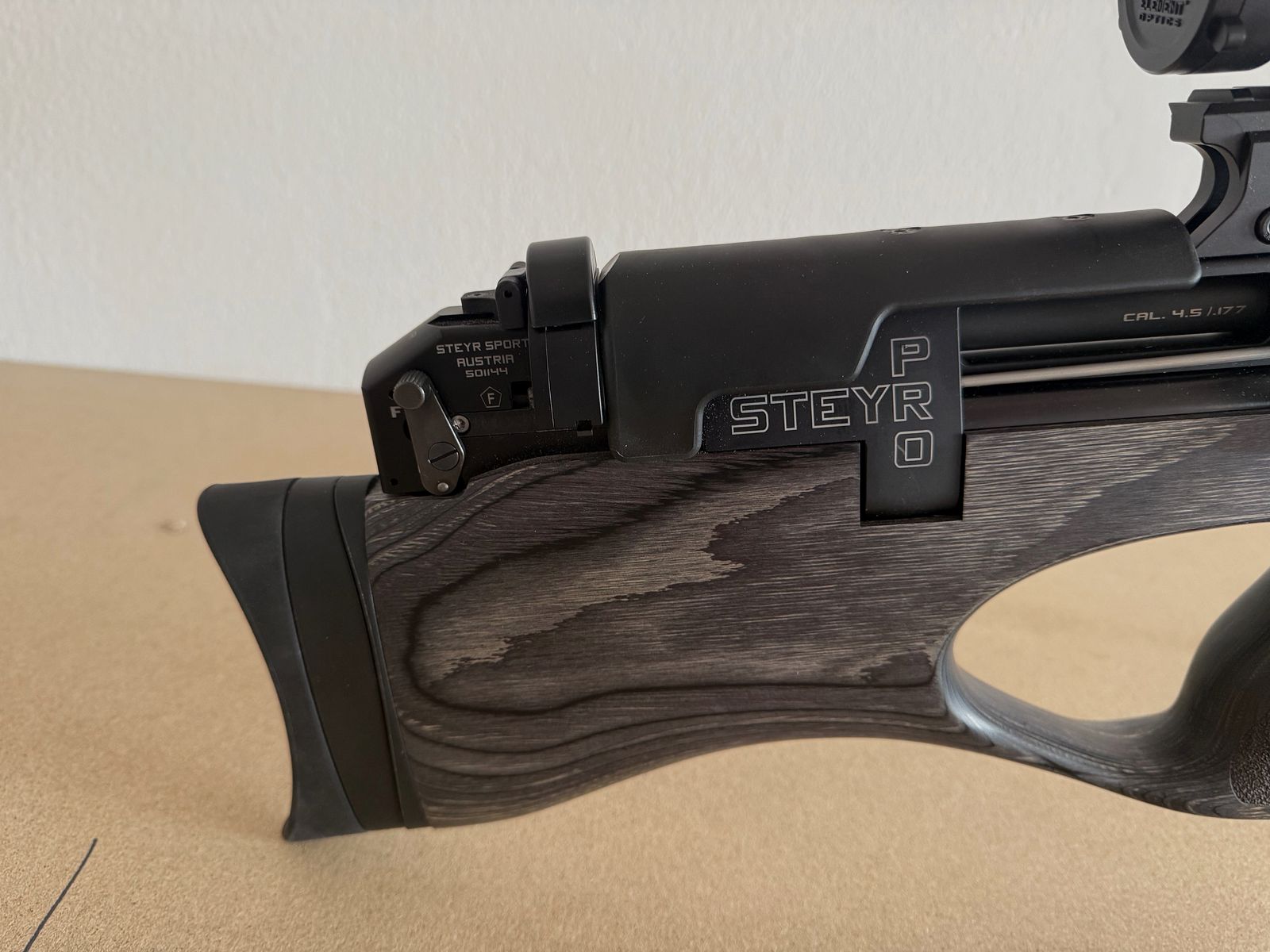 Steyr Pro X 4.5mm Complete Package + Carbon Bottle + 3 Magazines + Hawk Scope