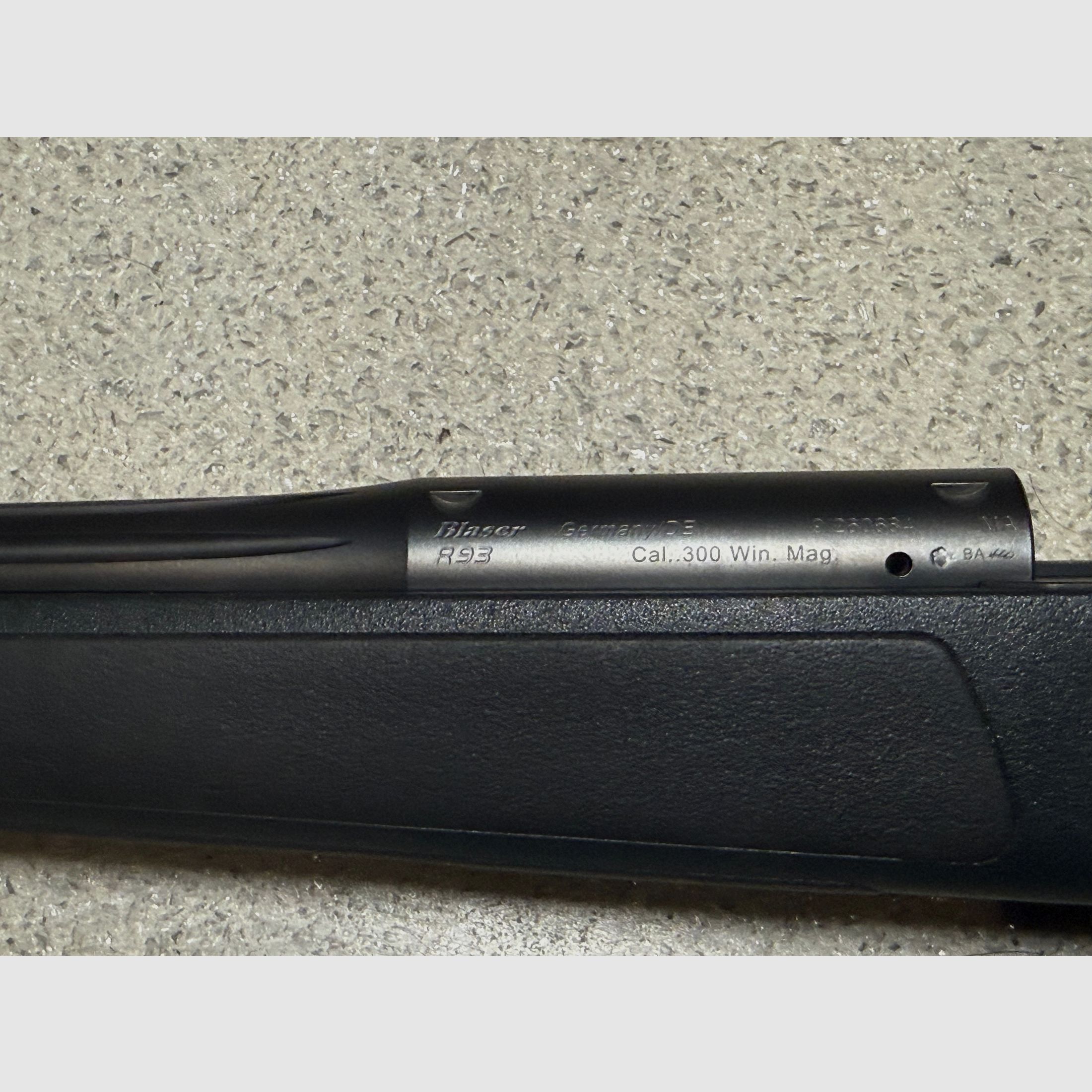 Blaser R93 Professional Kal. .300 Win. Mag. | Semi Weight | kanneliert | sehr gepflegt