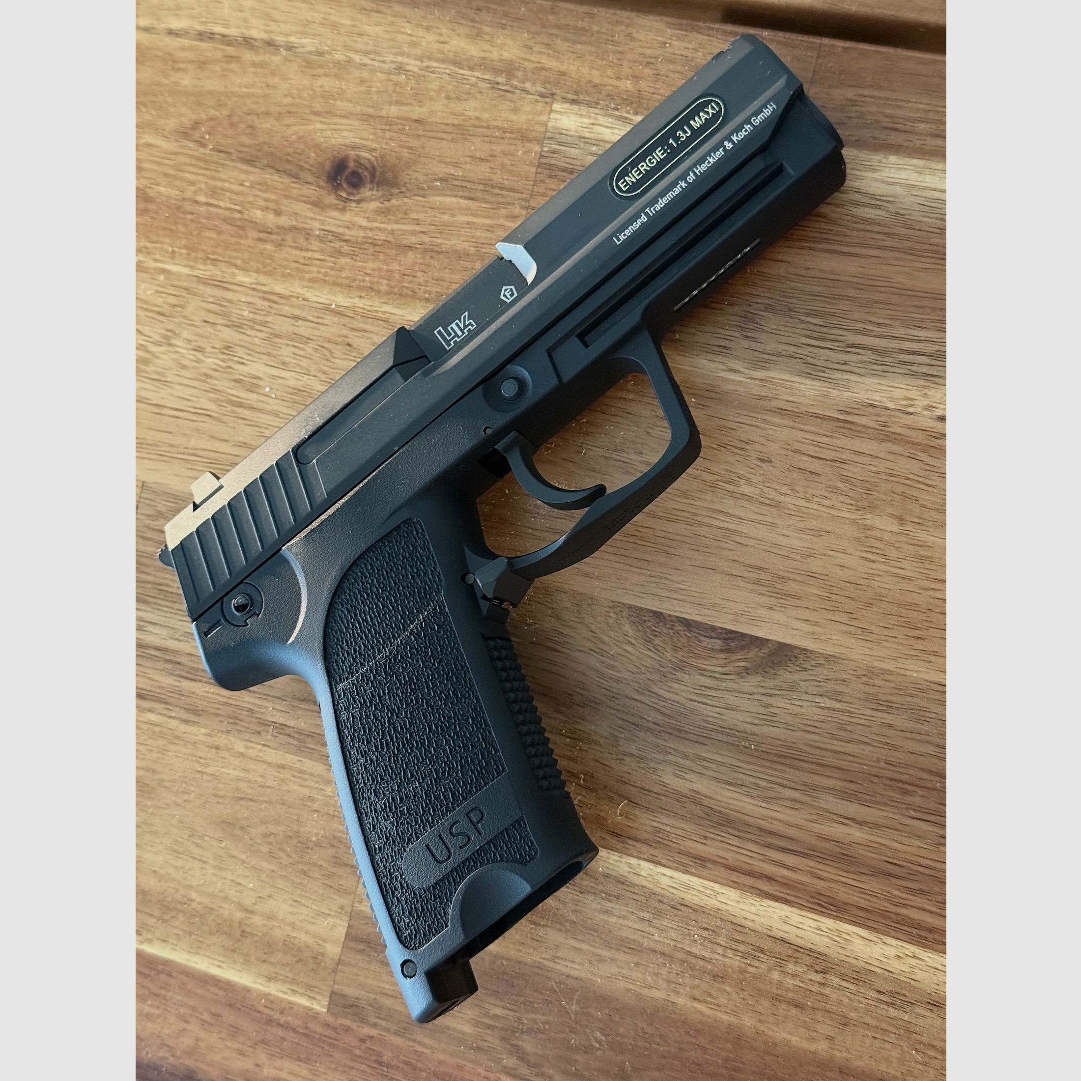 H&K USP Pistolet Airsoft 6 mm BB – État neuf avec un large éventail d'accessoires