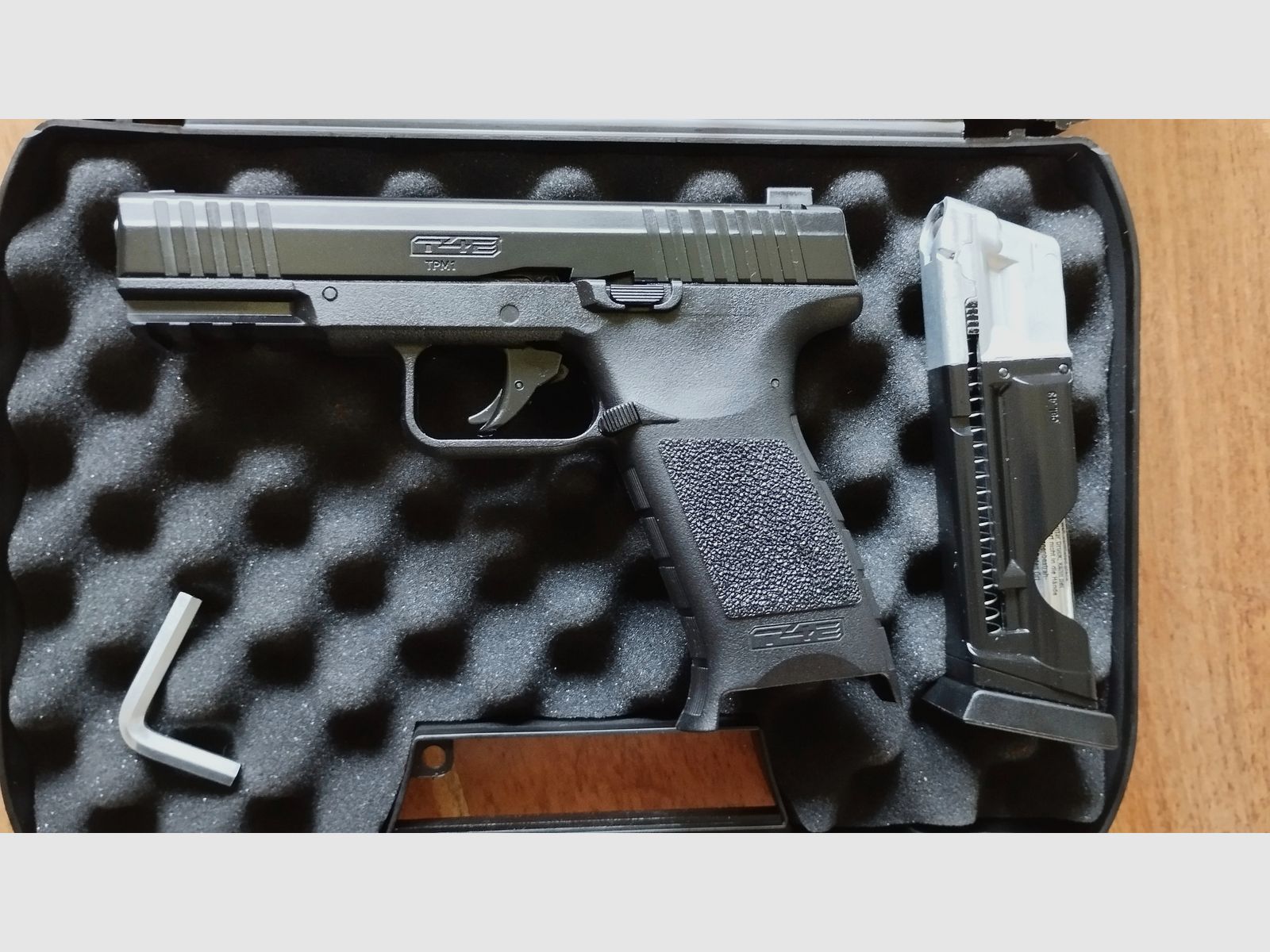 Umarex TPM 1 T4E Paintball/ Trainings/ Defense- pistole .43 Cal schwarz, Bild 1 von 5