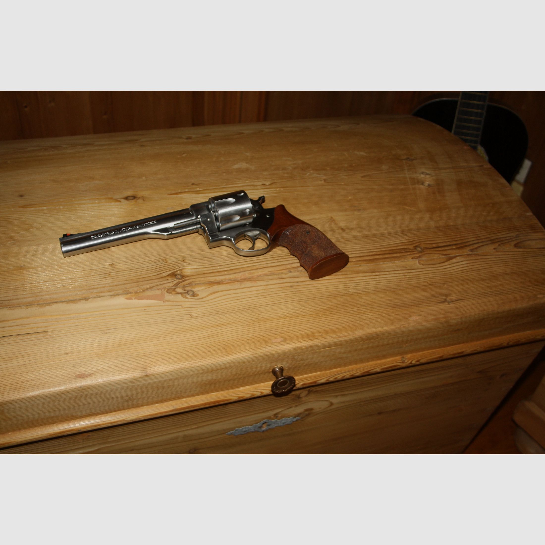 Rewolwer 44 Mag. Ruger Redhawk 7,5 cala