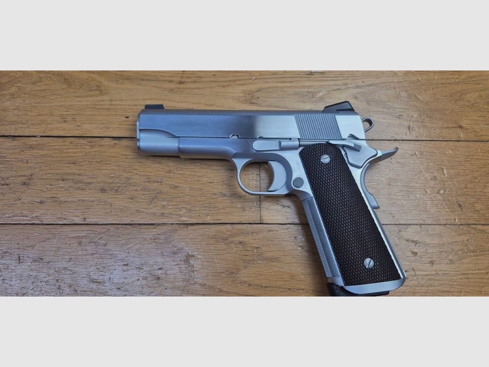 DEPOSITVERKAUF – Wunderschöne und seltene halbautomatische Pistole ACW „Alchemy 1911“ – Modell Prime Carry in Hard Chrome-Finish – Magischer Lauf in 4,25 Zoll – Kal. .45 ACP – Waffe von 2023/2024 in Spitzenfinish – Sehr wenig geschossen – Seltene Gelegenheit für eine absolut außergewöhnliche 1911 – 2. Magazin – Eine der wenigen aktuellen Fertigungen, die Bestand haben wird – Zustand mehr als ausgezeichnet, quasi neu – Super Waffe und absoluter Sammler – TBE+++, Bild 18 von 27