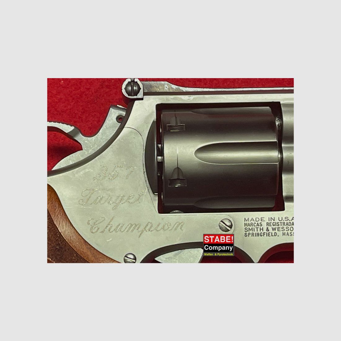 Smith & Wesson	 686-3 Target Champion