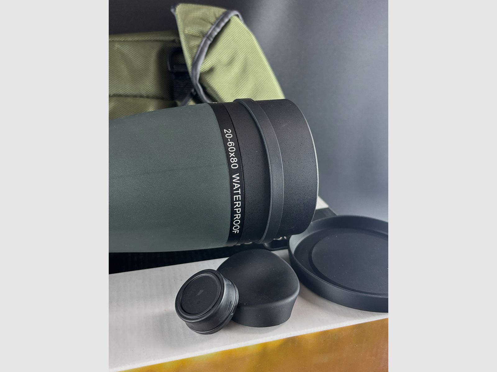 Espositore FOCUS Outlook 20-60x80 WP telescopio con borsa 113567-1