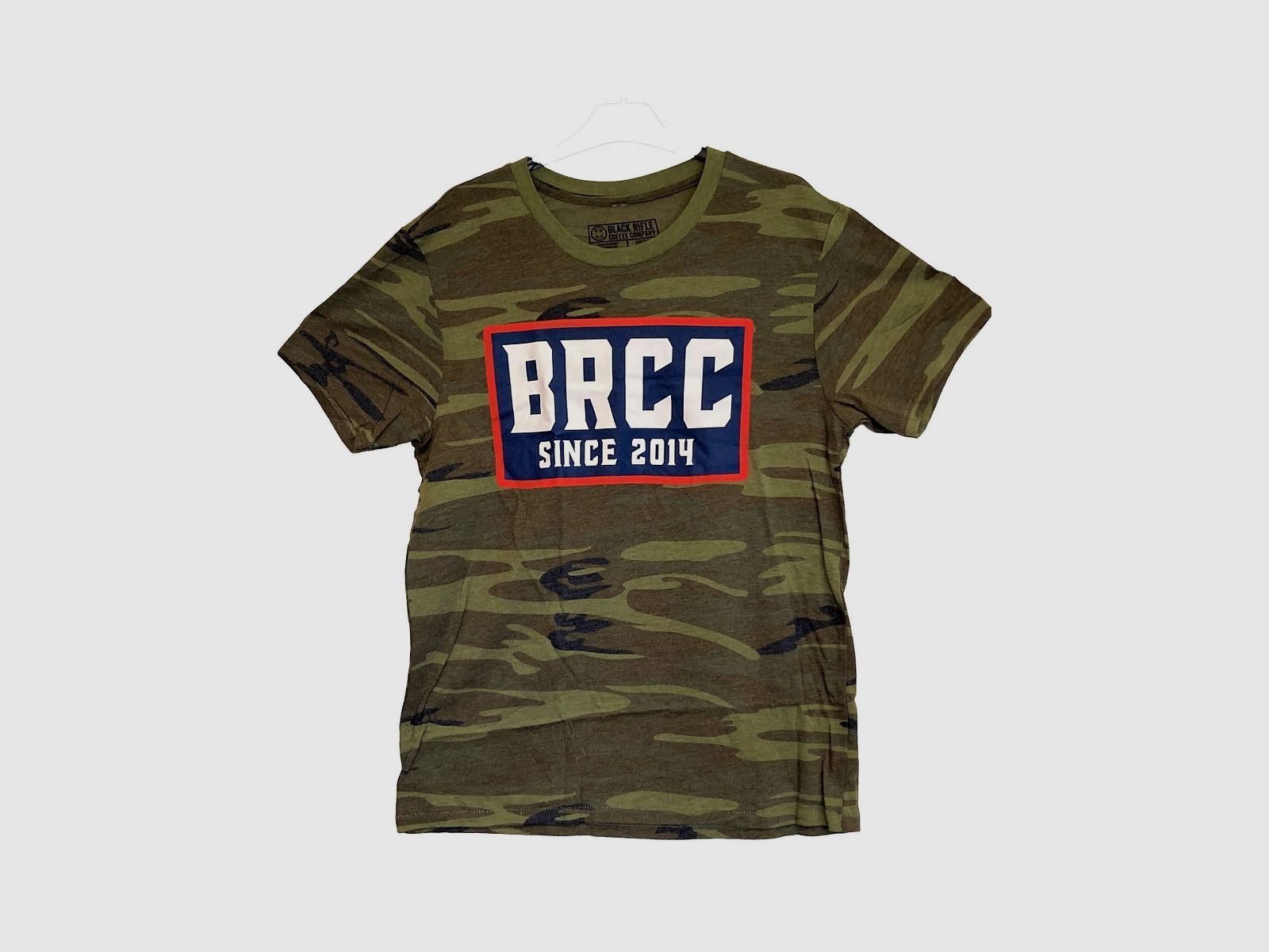 Black Rifle Coffee T-Shirt Camo con logo BRCC