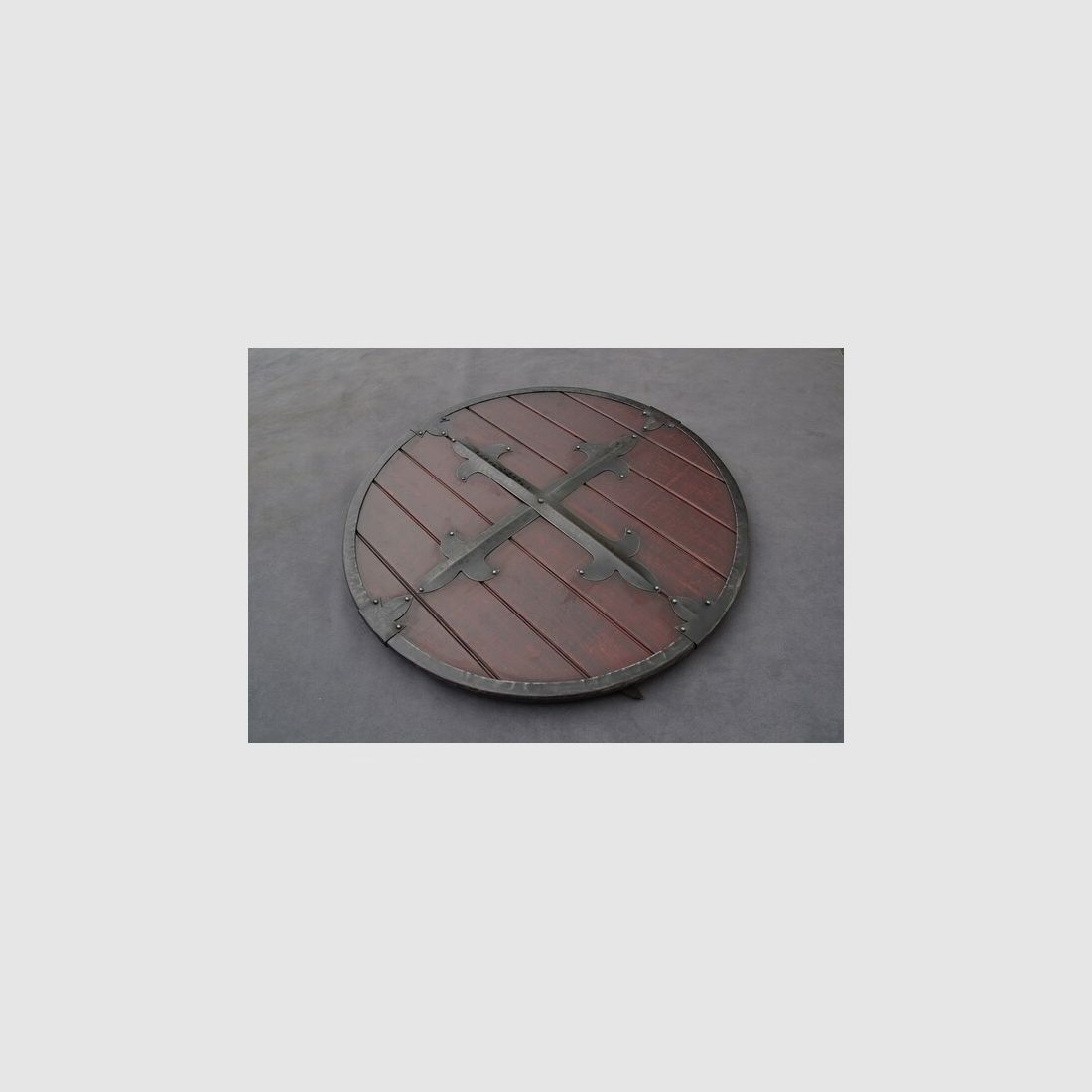 Schild rund mit Metall Beschlägen Wikinger Mittelalter, LARP, Festivals