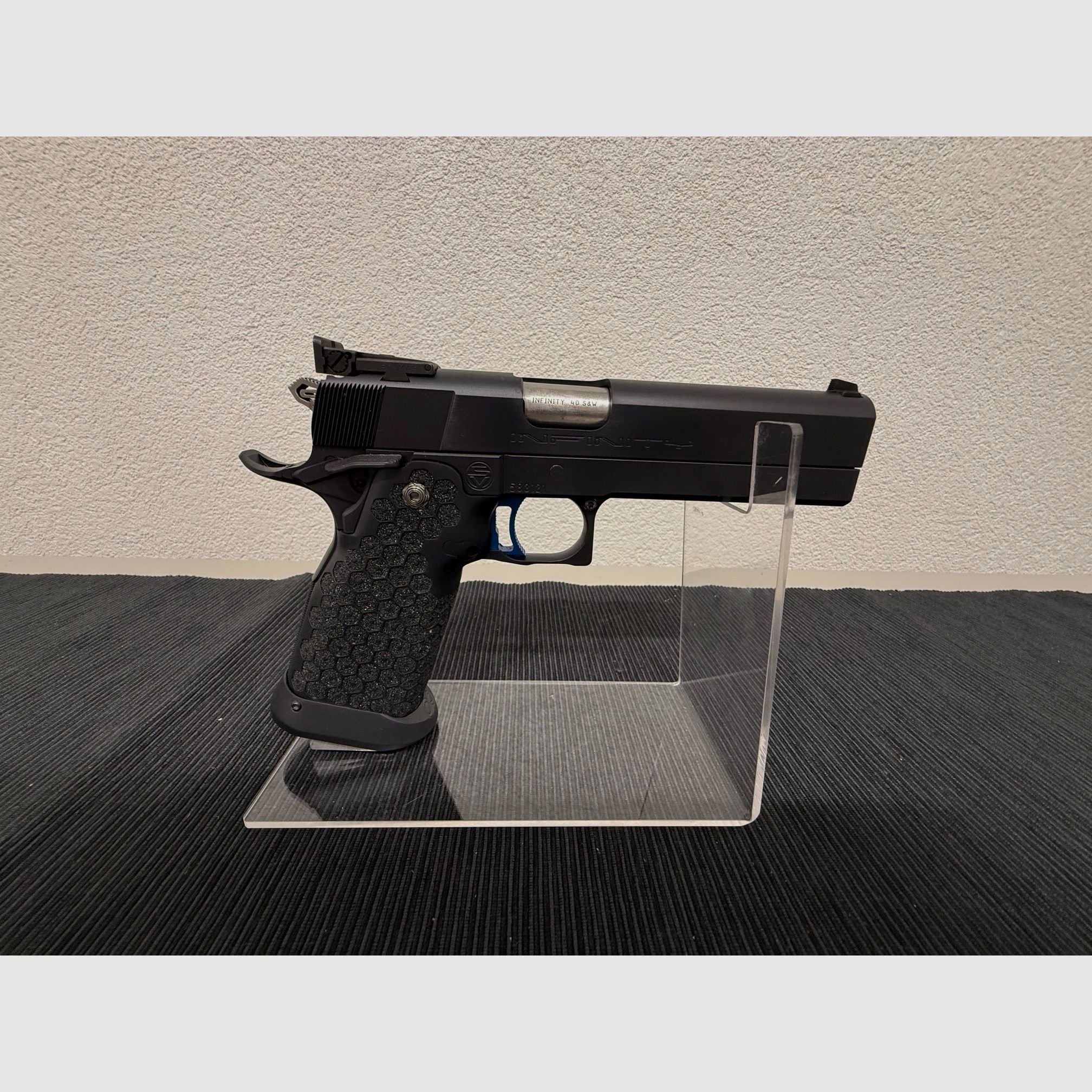Strayer-Voigt Infinity Kaliber .40SuW incl. Wechsellauf 9mmLuger IPSC