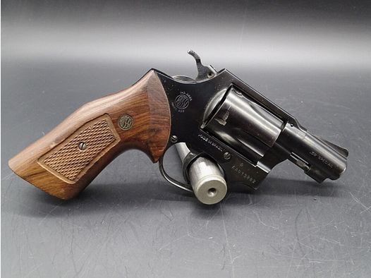 Rossi Revolver 2" Kaliber .38 Spezial	 Revolver