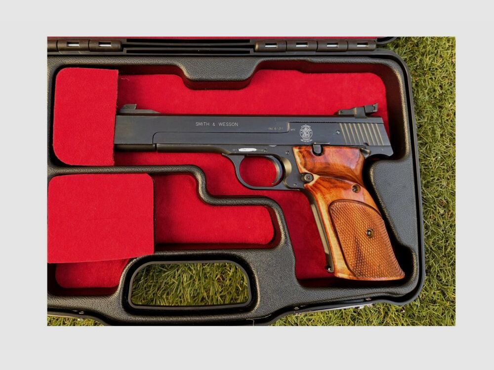 Smith & Wesson Model 41 .22lr