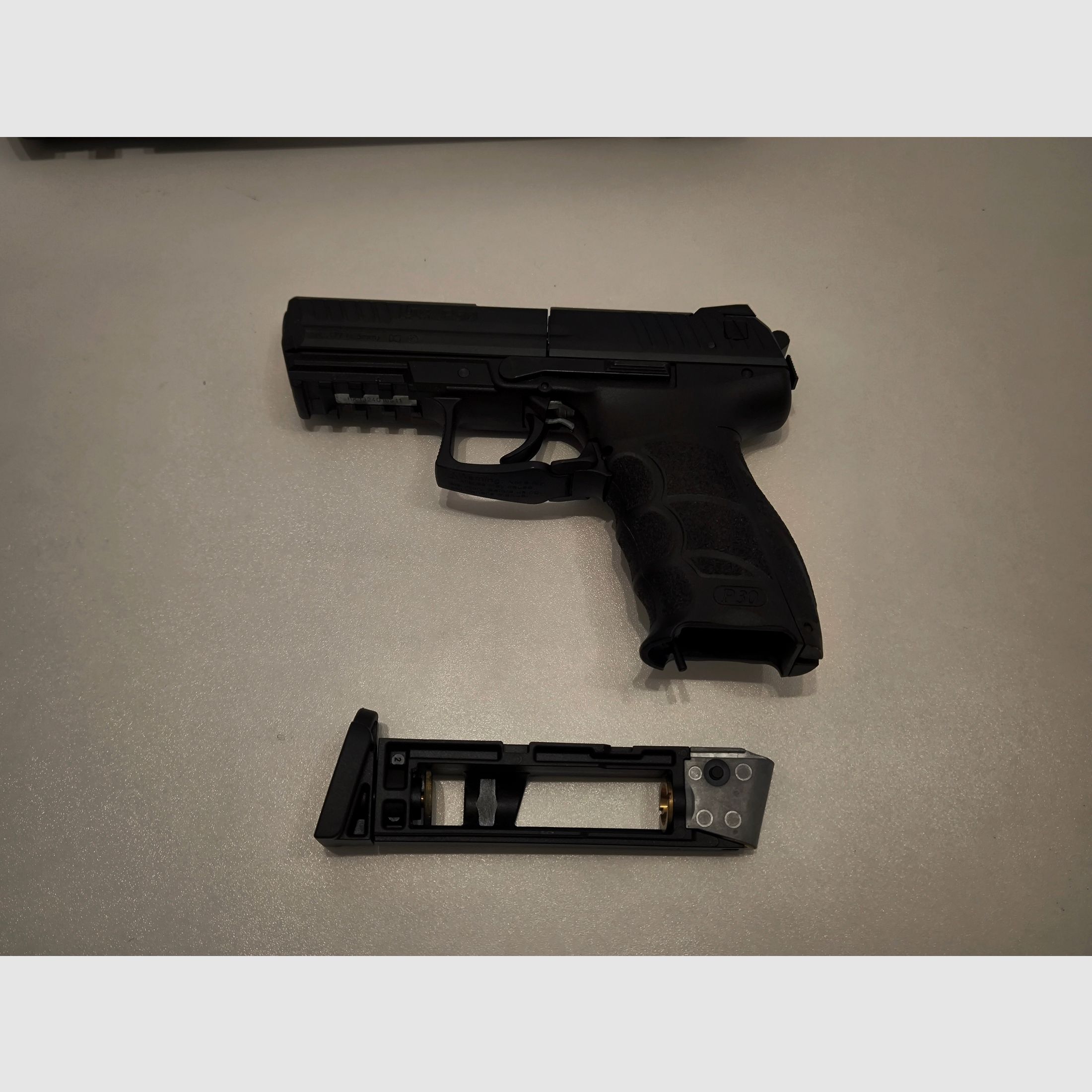 H&K P30 CO2 air pressure pistol