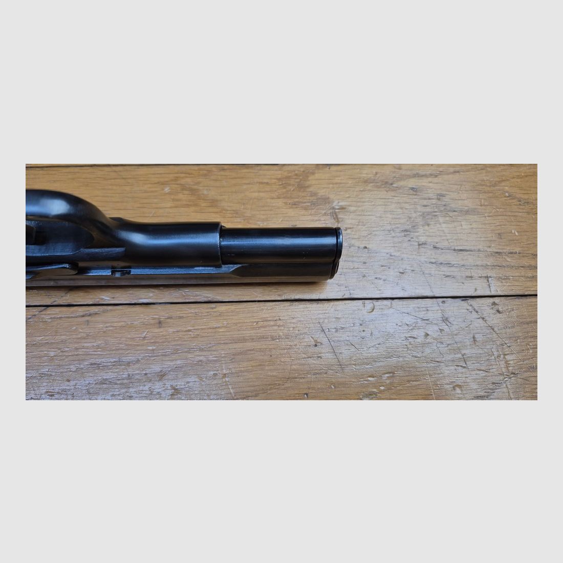 Schöner Tokarev TT-33 Pistol – Sowjetische Waffe von 1945 – Kal. 7,62TT – Arsenal von Ijevsk – Ausgezeichnete Erscheinung ohne Gebrauchsspuren – Sehr gute Mechanik – Wunderschöner Lauf – Originale Griffschalen – TBE+, Bild 11 von 23