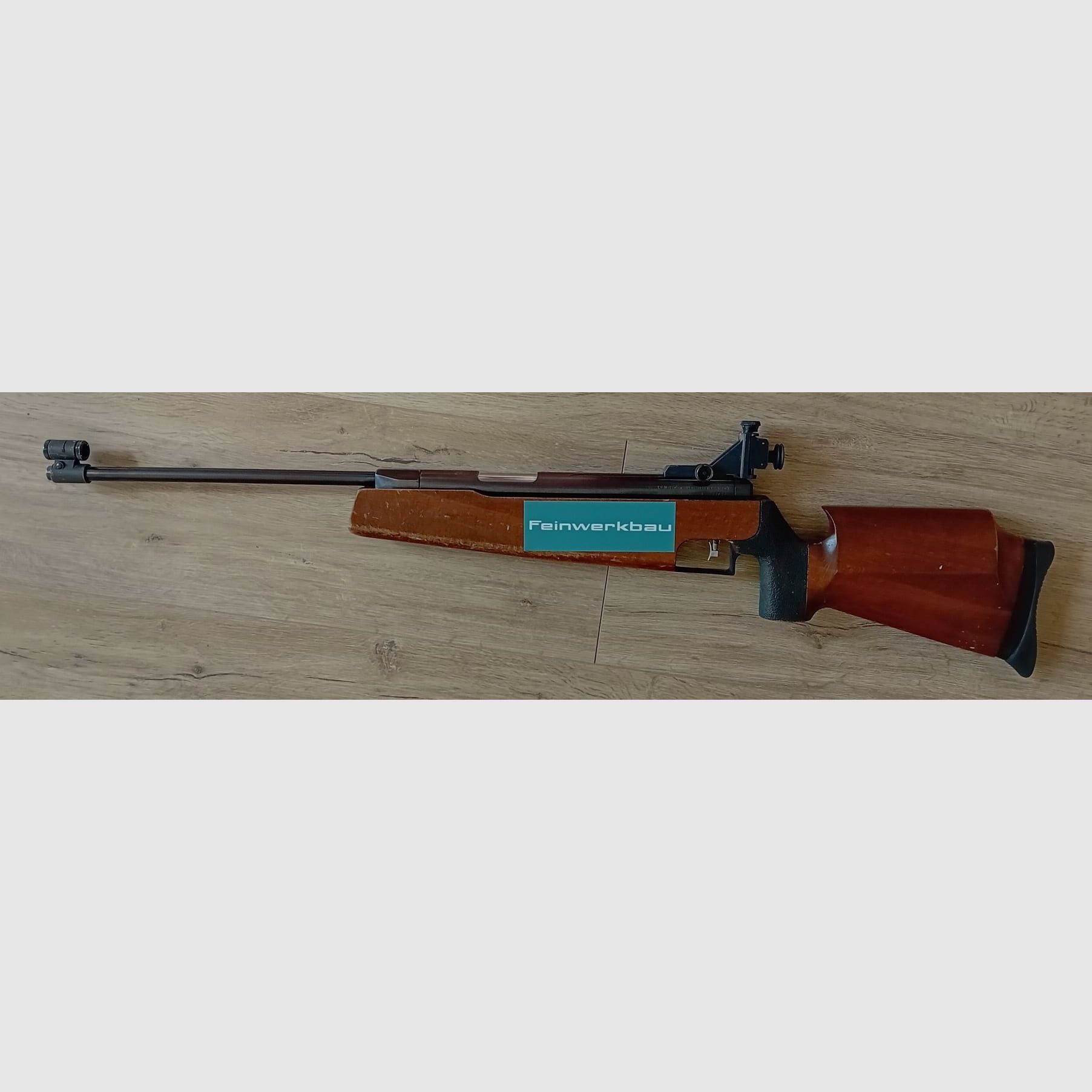 Feinwerkbau 300 S  JUNIOR