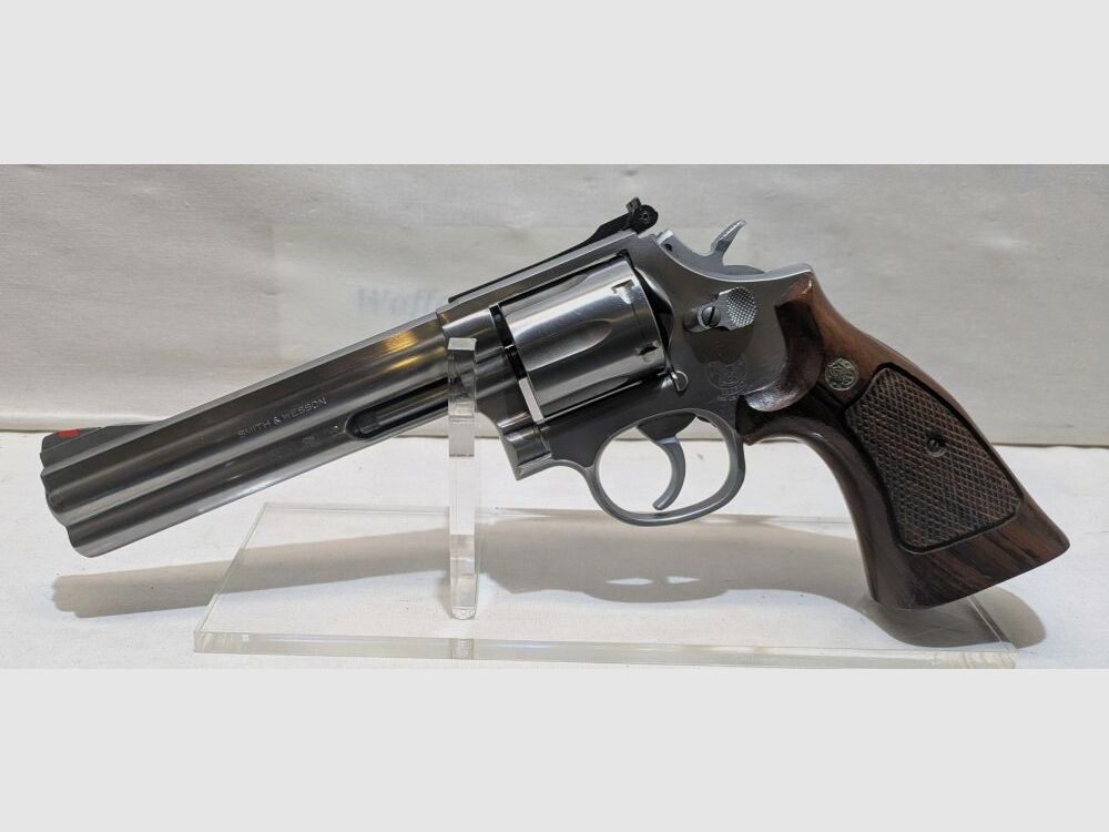 Smith & Wesson 686