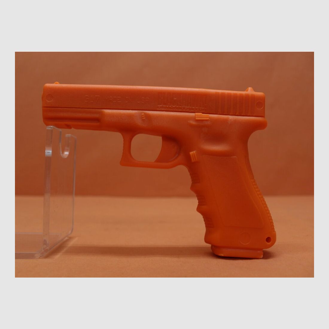 Pistolet de démonstration Blackhawk Blackhawk Glock 17 (44DGGL17OR) en polymère orange