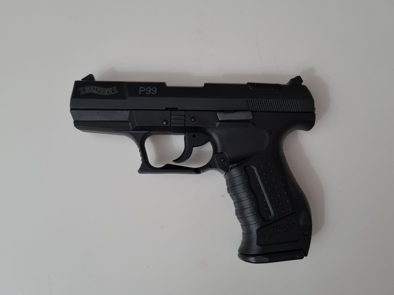 SSW Walther P99 9mm Knall