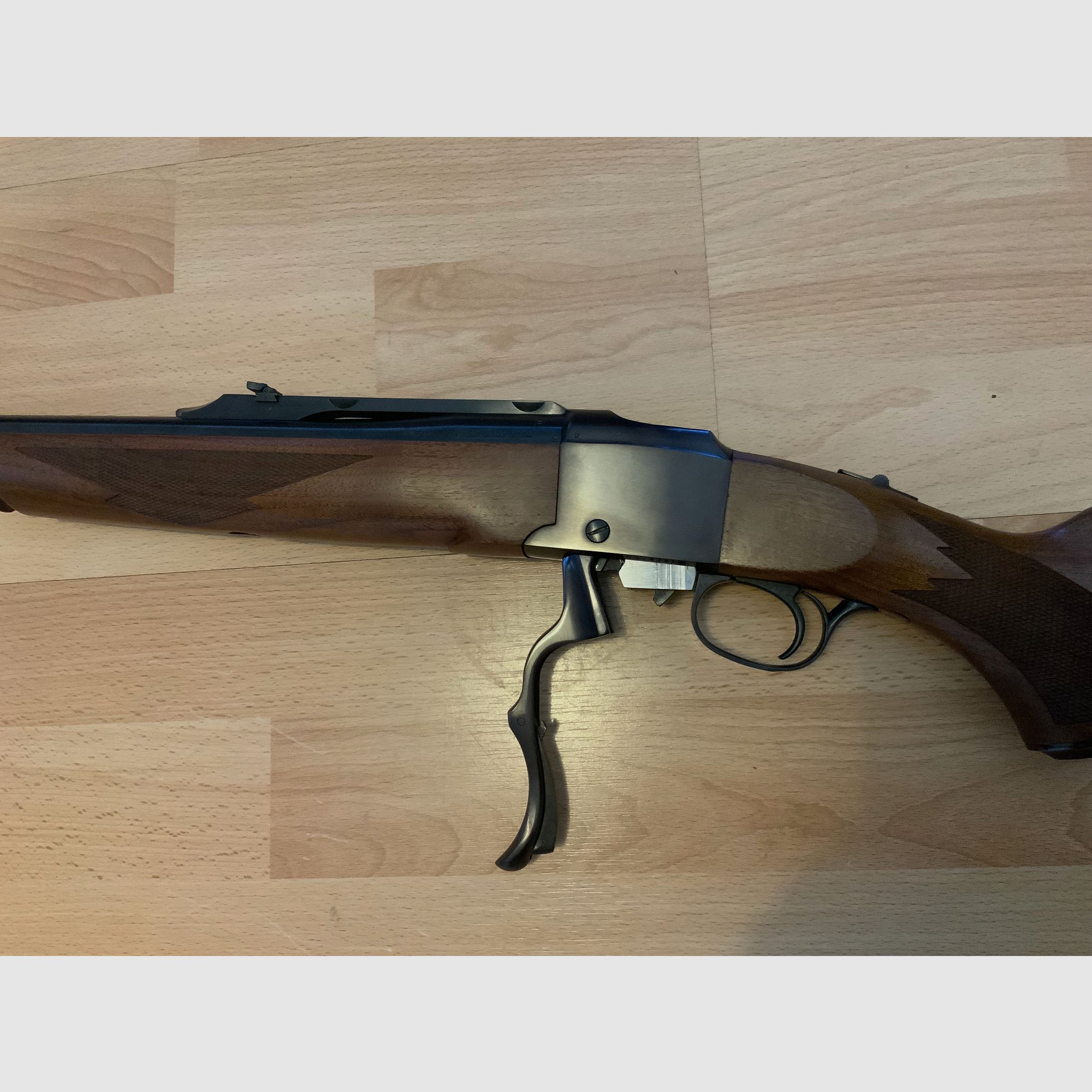 Ruger No.1  in 7mm Rem. Mag. mit Zubehör (Neu)