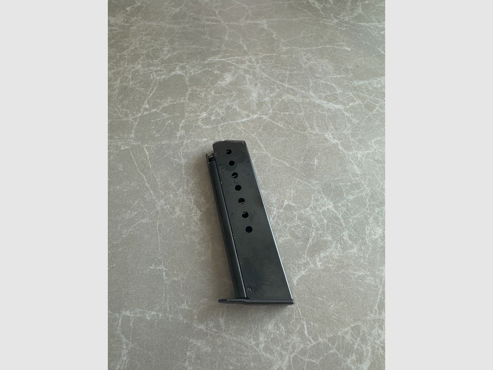 Originele Walther P38 9mm magazijn met bevoorradingsnummer BW