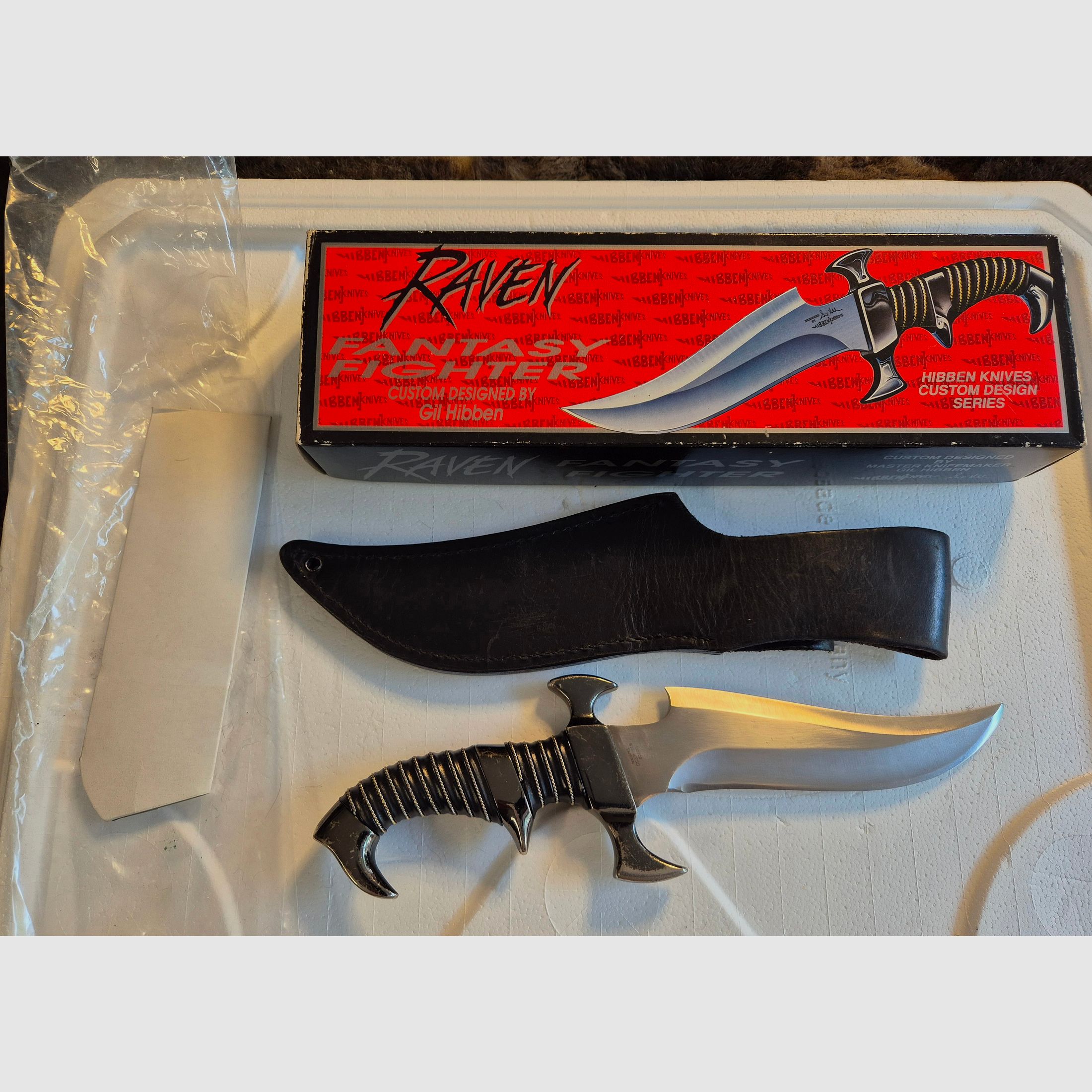 Gi Hibben Raven UC700 Fantasy Fighter Custom Design Messer
