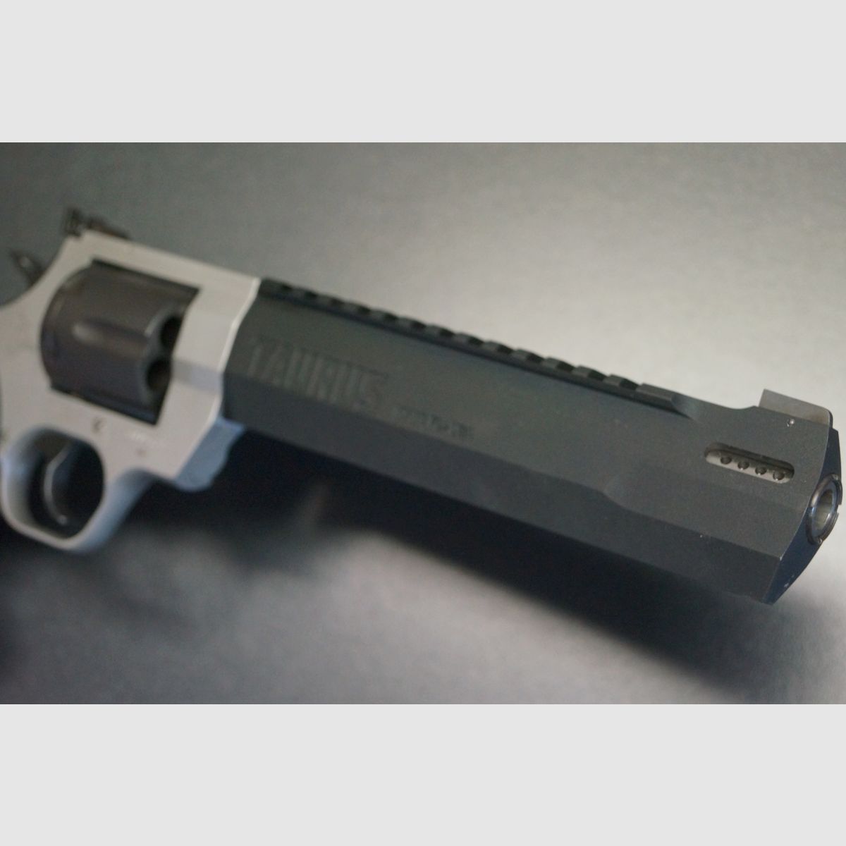 Taurus Raging Hunter Duo 44 Mag, Bild 2 von 6