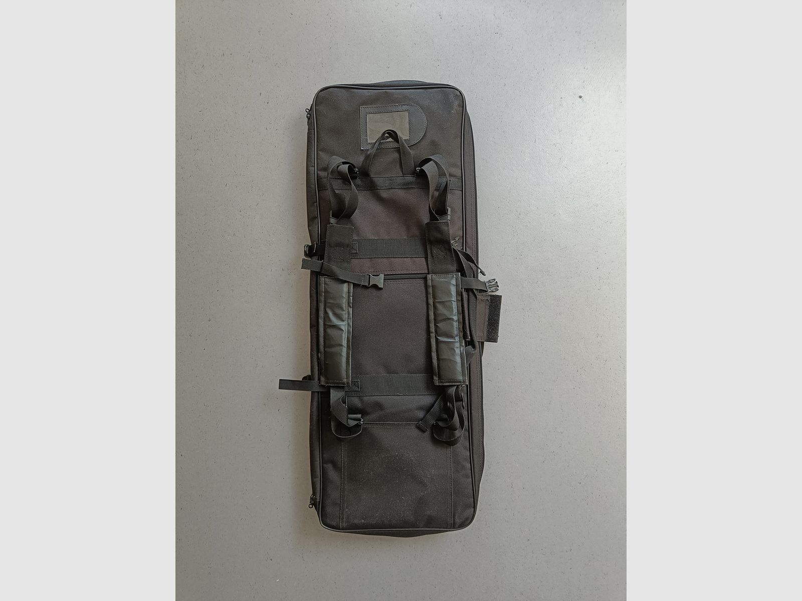 Komplette Airsoft-Ausrüstung – Gewehr, Weste, Visier, Tasche, Speedloader – Alles dabei!