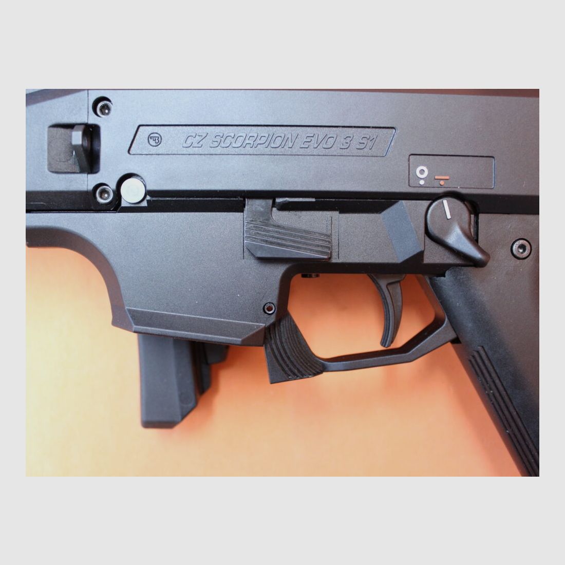 CZUB Ha.Büchse .22lr CZUB CZ SCORPION EVO3 S1 CARABINA COMP 16" cañón/ M-LOK/ culata plegable