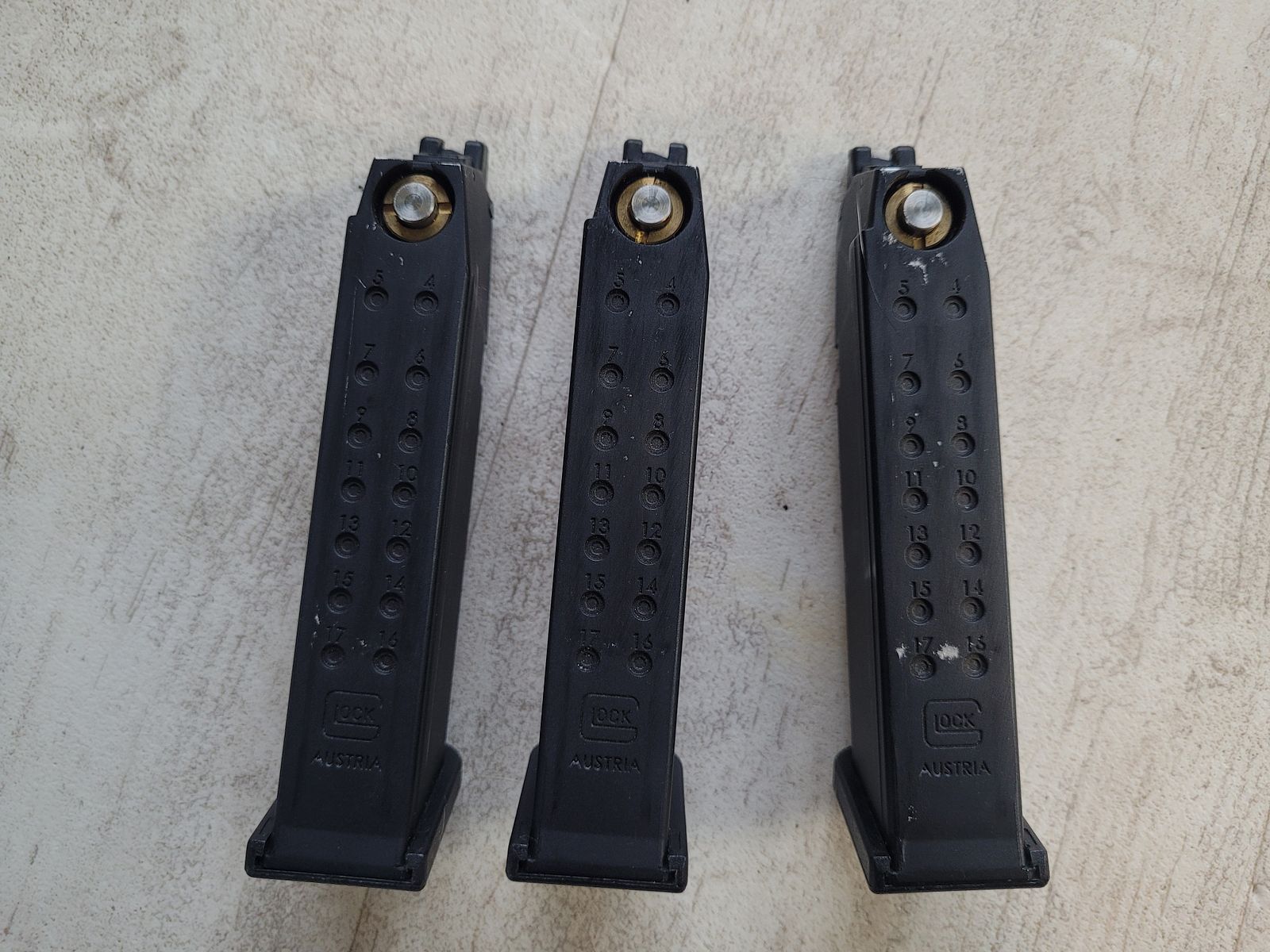 GHK Glock 17 Gen3 Alu CNC Schlitten und 2 EMags