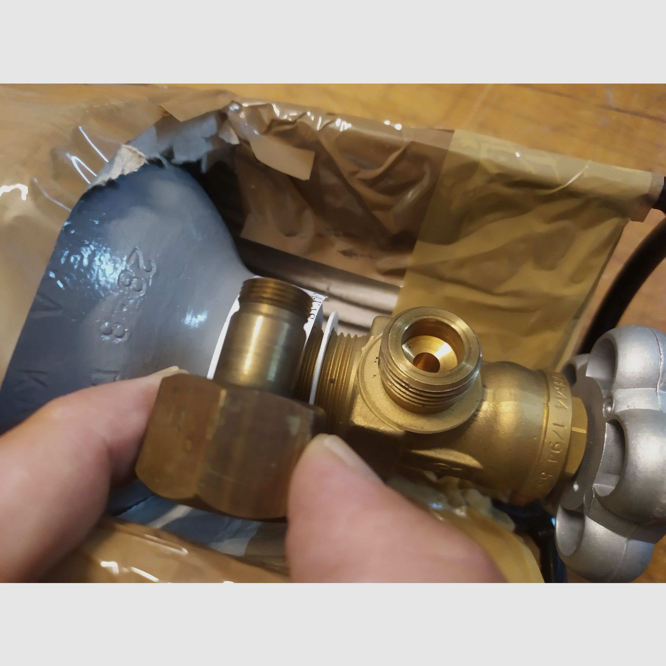 Attrezzatura completa per Paintball - Come nuova - con Marker Cal.68 e 2 serbatoi di CO2 ecc.