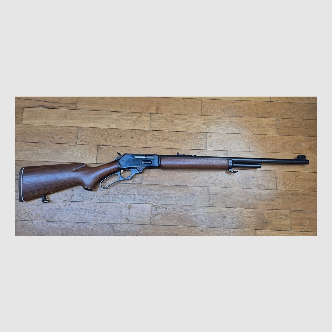 Sehr schöne und leistungsstarke Marlin 444 S Büchse – Kaliber 444 Marlin – Kapazität 5+1 – Waffe von 1981 mit Stempel „JM“ – Qualität der New Haven Fertigung von Marlin vor der Insolvenz! – Holz, Mechanik und Anpassungen top – Originalbrünierung zu 100% – Lauf Micro Groove „neu“ – Hervorragender Zustand nahezu neu – TBE+++, Bild 25 von 36