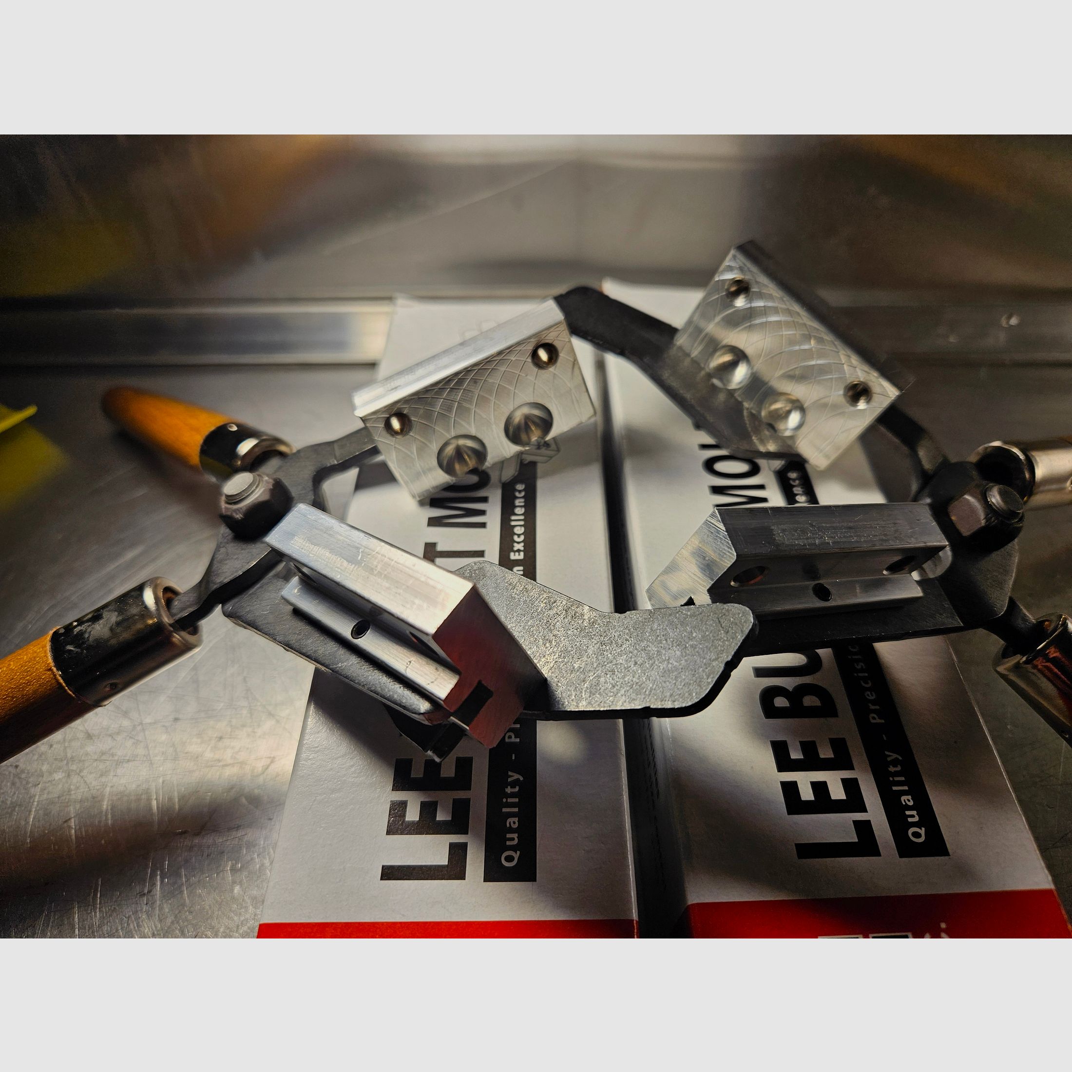 2X LEE PRECISION RUNDKUGELN 495 UND 440