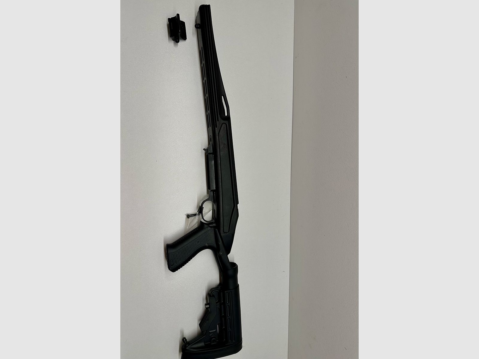 Knoxx Axiom kolba do Howa 1500 SA