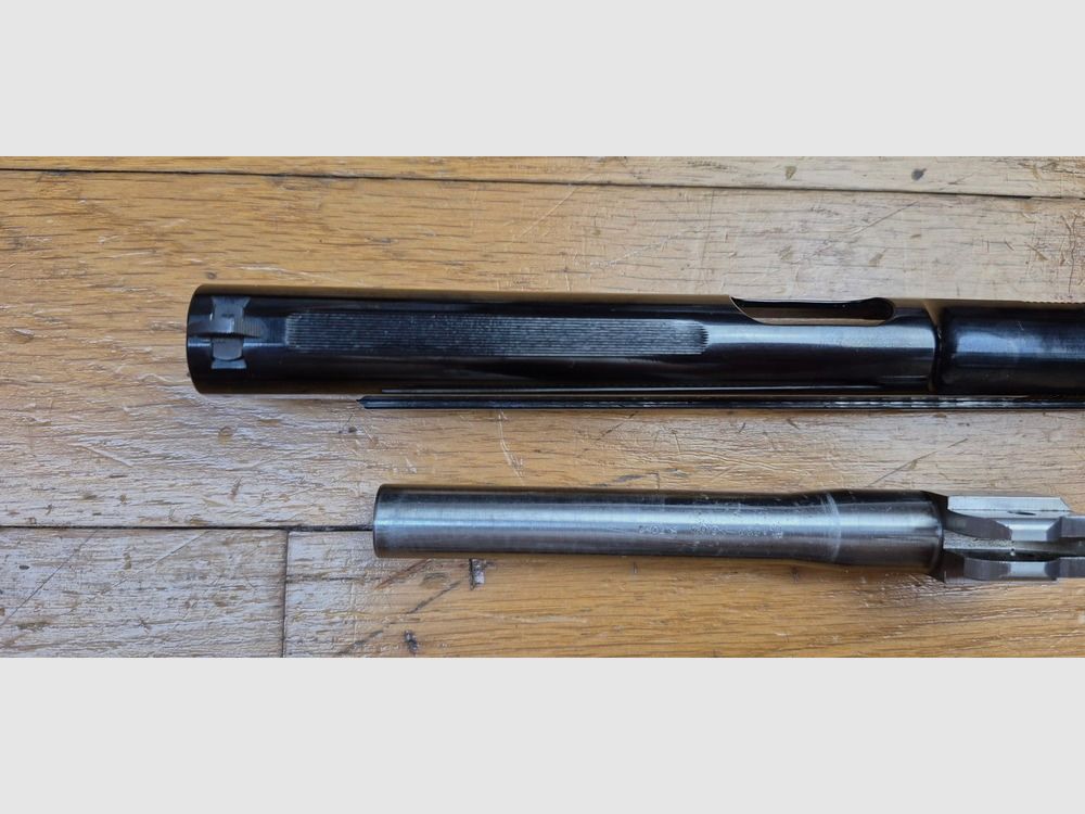 Wunderschöne Umrüstung für SIG P210 – Kaliber 22LR – Mit seinem speziellen Stahlmagazin 1. Art – Geeignet für SIG mit 120mm Lauf wie P 210-2, 3, 4, 6… – Komplett und im neuwertigen Zustand – Selten! – TBE+++, Bild 6 von 15